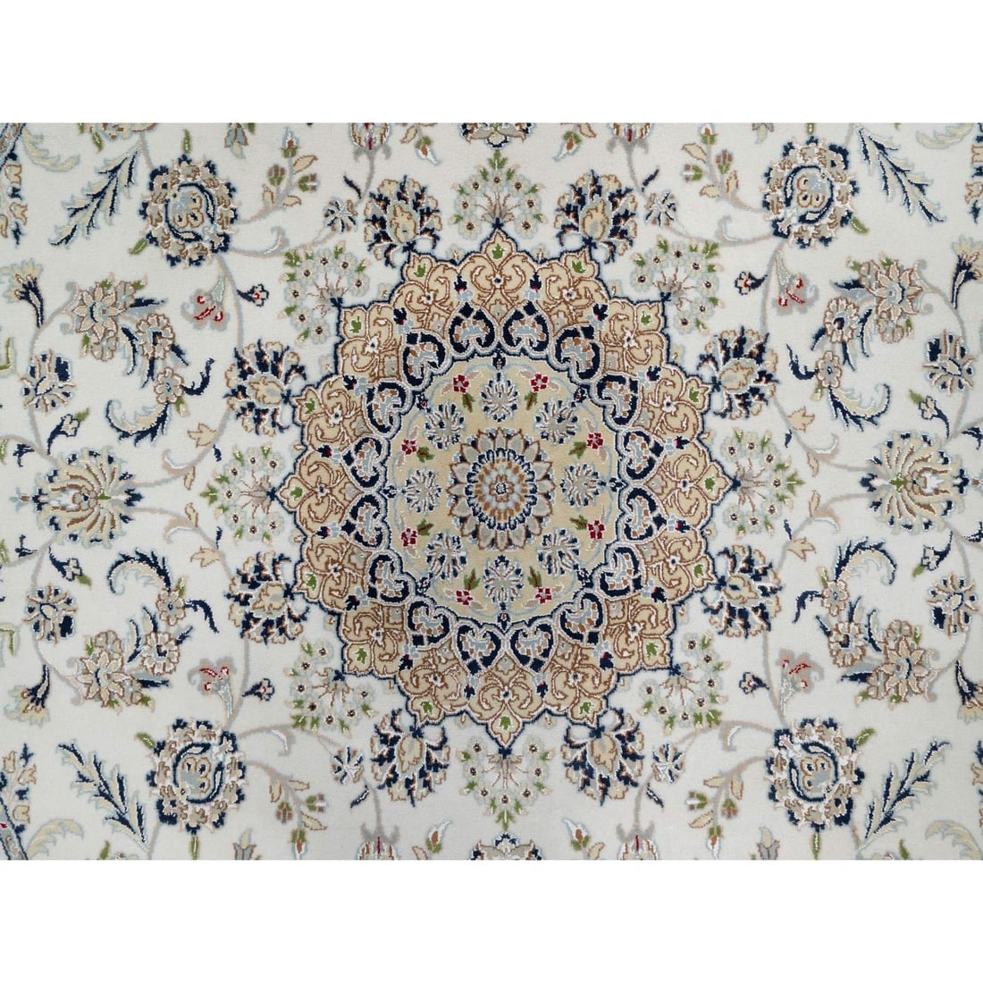 Snow White Nain with Flower Medallion Design 250 KPSI Hand Knotted Rug - 8
