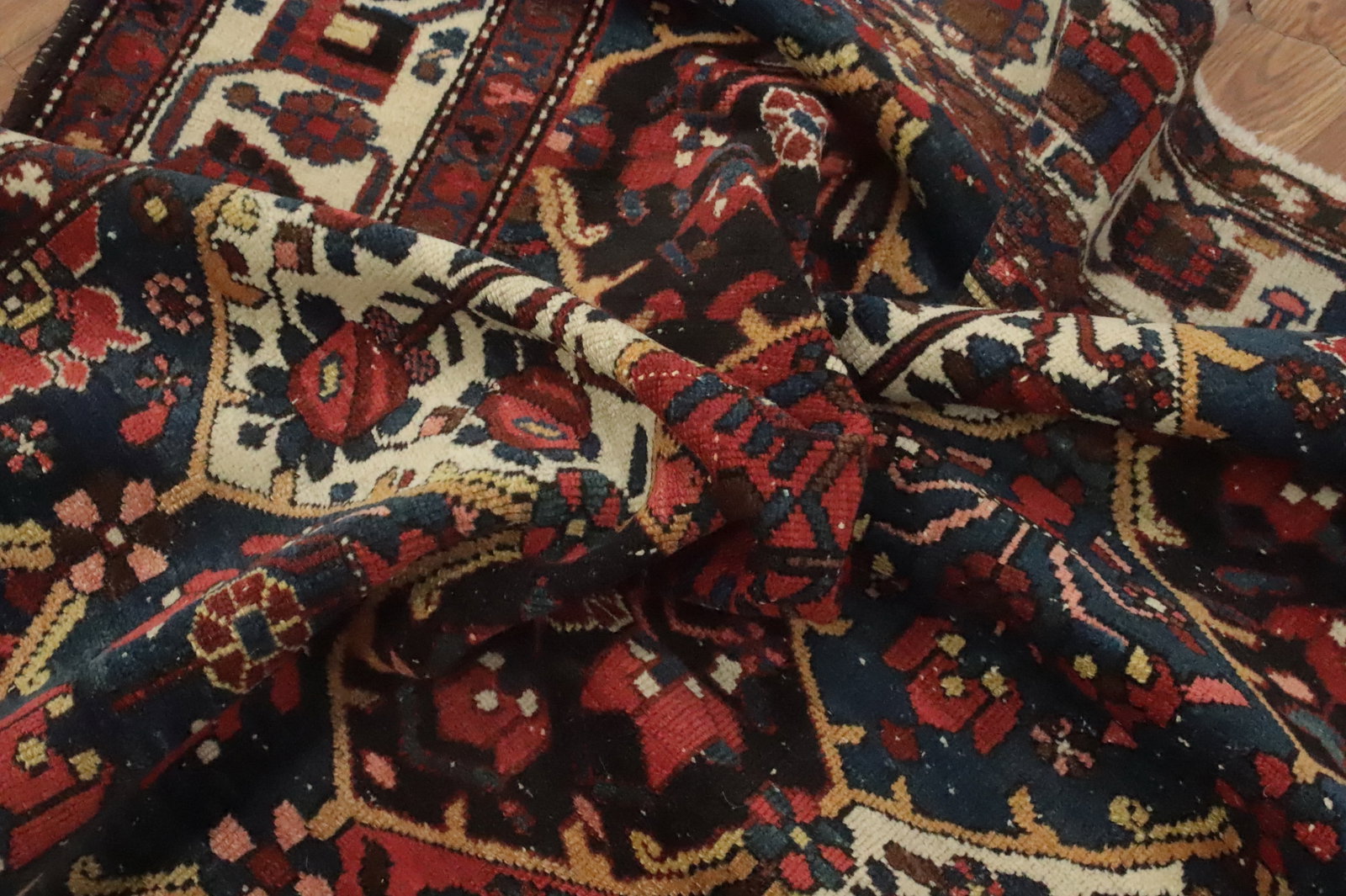 Antique Vegetable Dye Bakhtiari Persian Rug 5x6 - 16