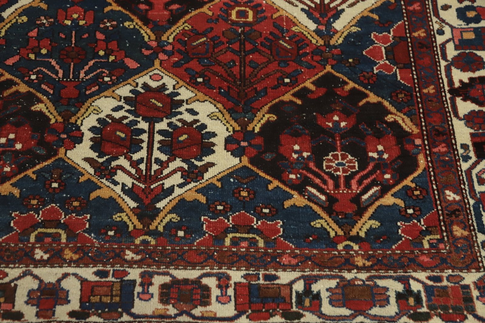 Antique Vegetable Dye Bakhtiari Persian Rug 5x6 - 6