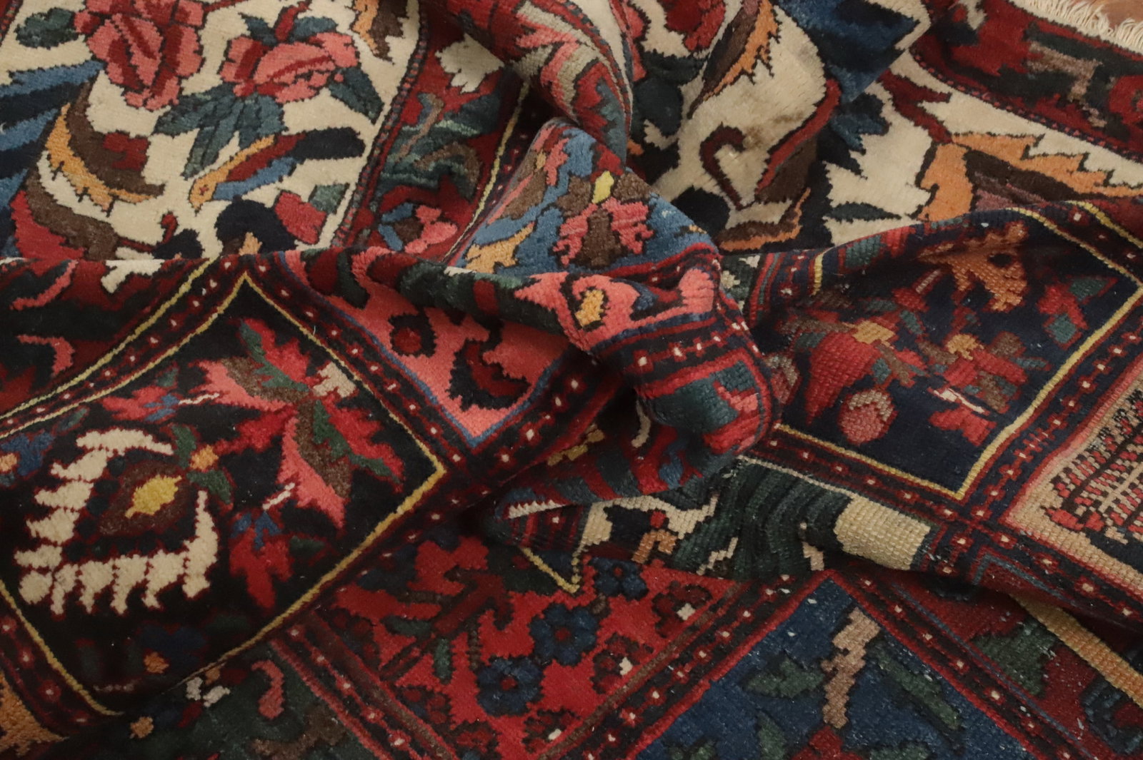 Antique Vegetable Dye Bakhtiari Persian Large Rug 11x17 - 20