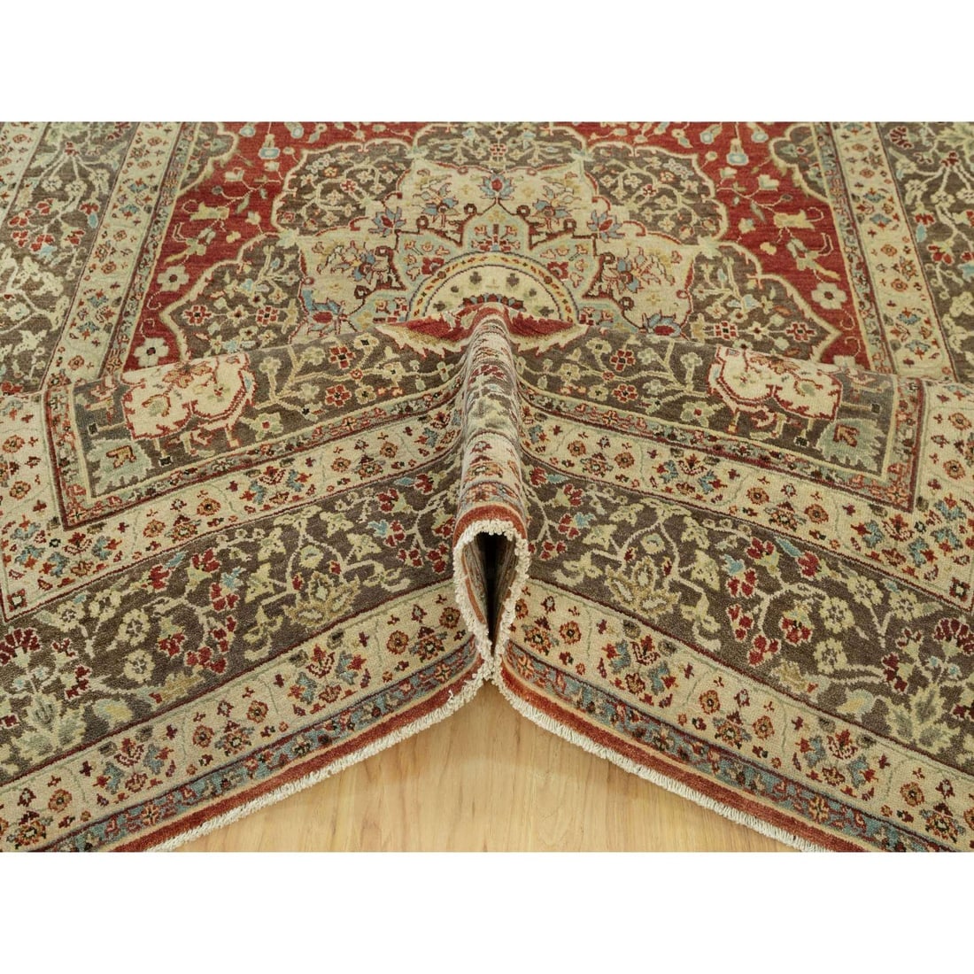 Caliente Red Antiqued Haji Jalili Design 100% Wool Hand Knotted Rug - 5