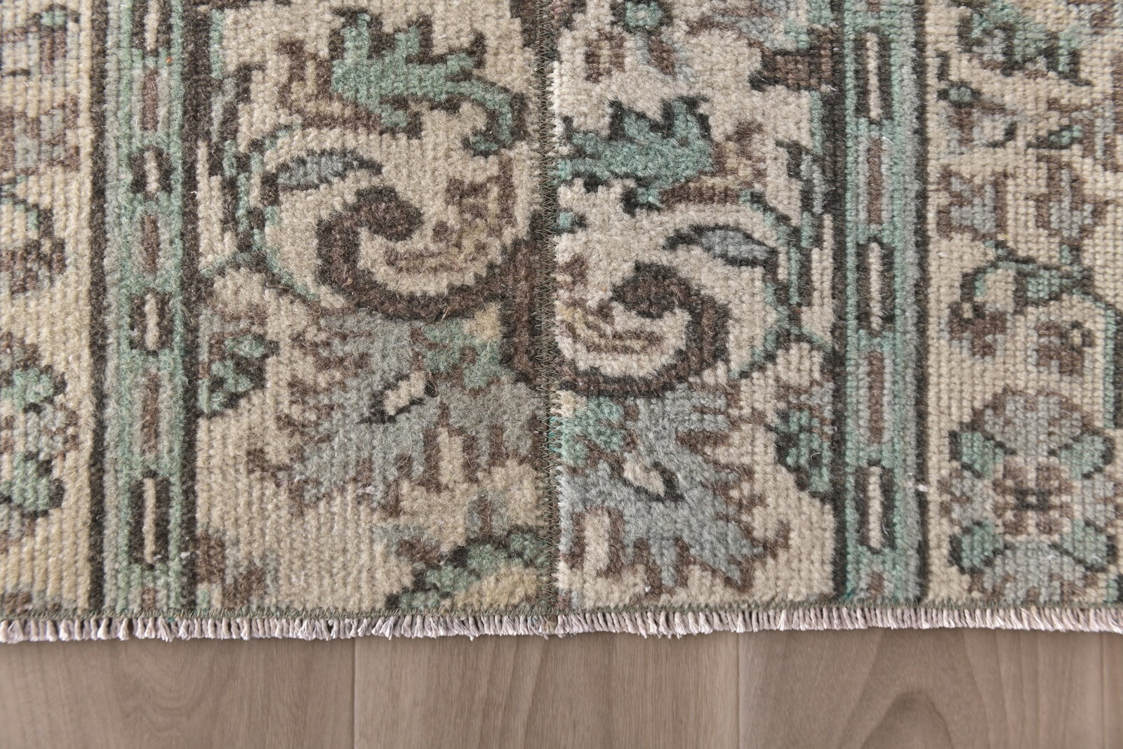 2'5'' x 8'10'' Turkish Vintage Runner Rug - 25040 - 10
