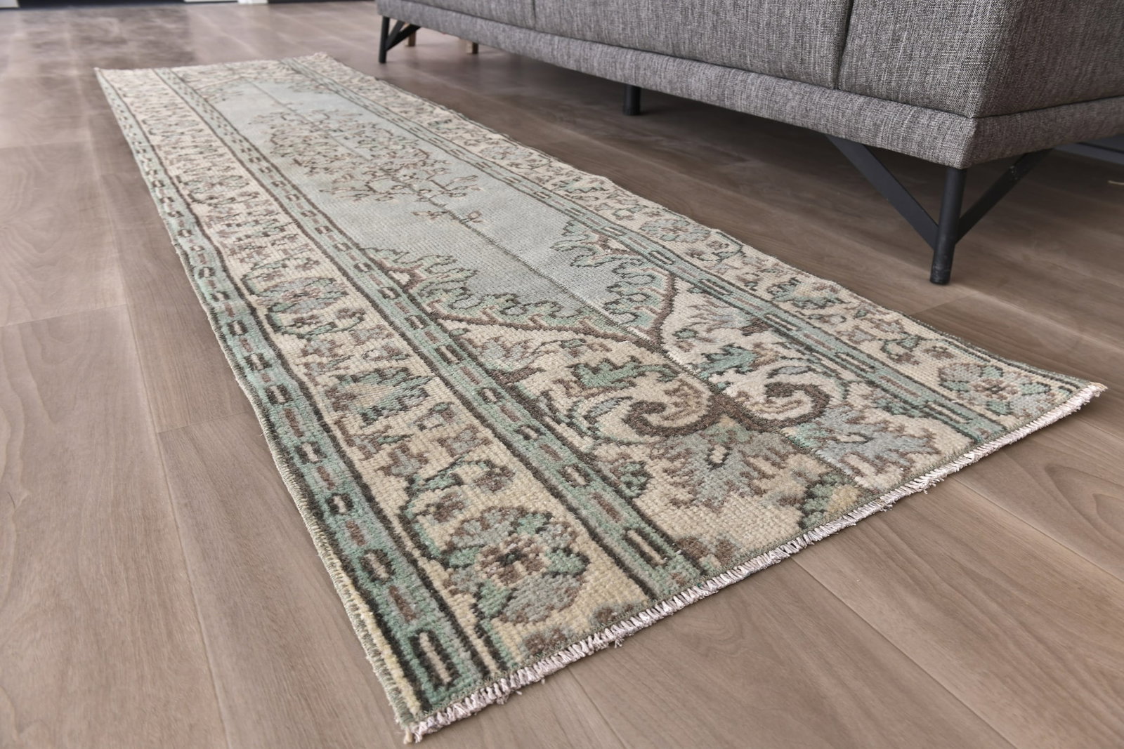 2'5'' x 8'10'' Turkish Vintage Runner Rug - 25040 - 15