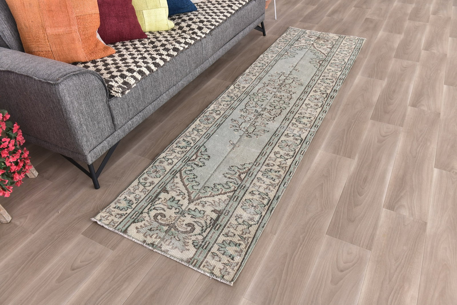 2'5'' x 8'10'' Turkish Vintage Runner Rug - 25040 - 2