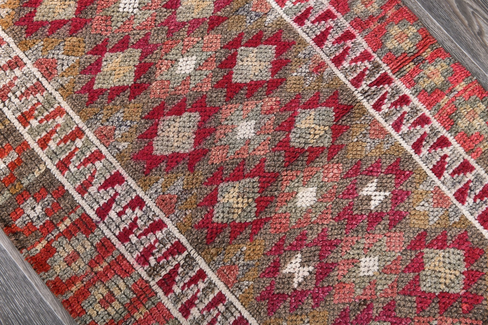 2'6'' x 10'2'' Handmade Vintage Wool Rug - 243952 - 4
