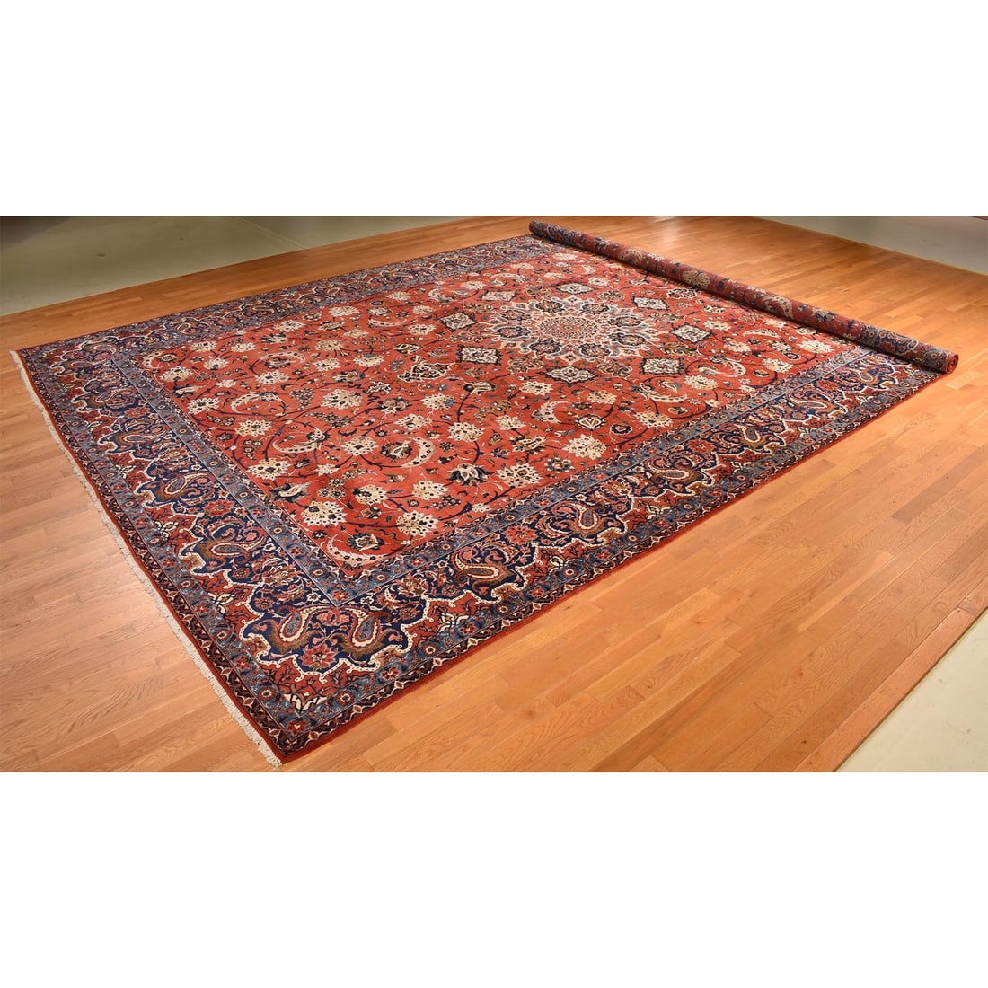 Red Vintage Persian Isfahan Classic Medallion Hand Knotted Wool Rug - 3