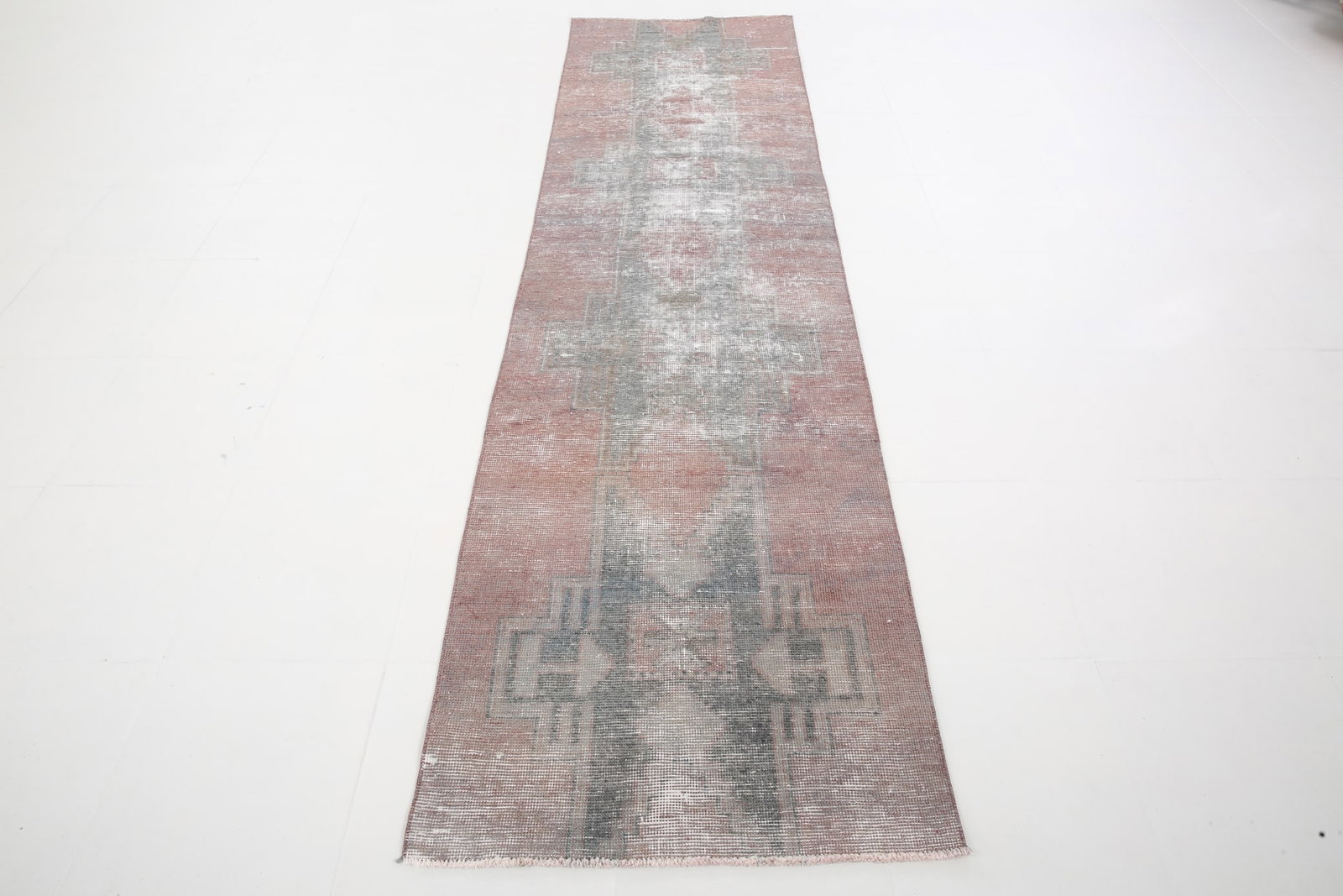 2'8'' x 10'5'' Turkish Vintage Runner Rug - 5210 - 2
