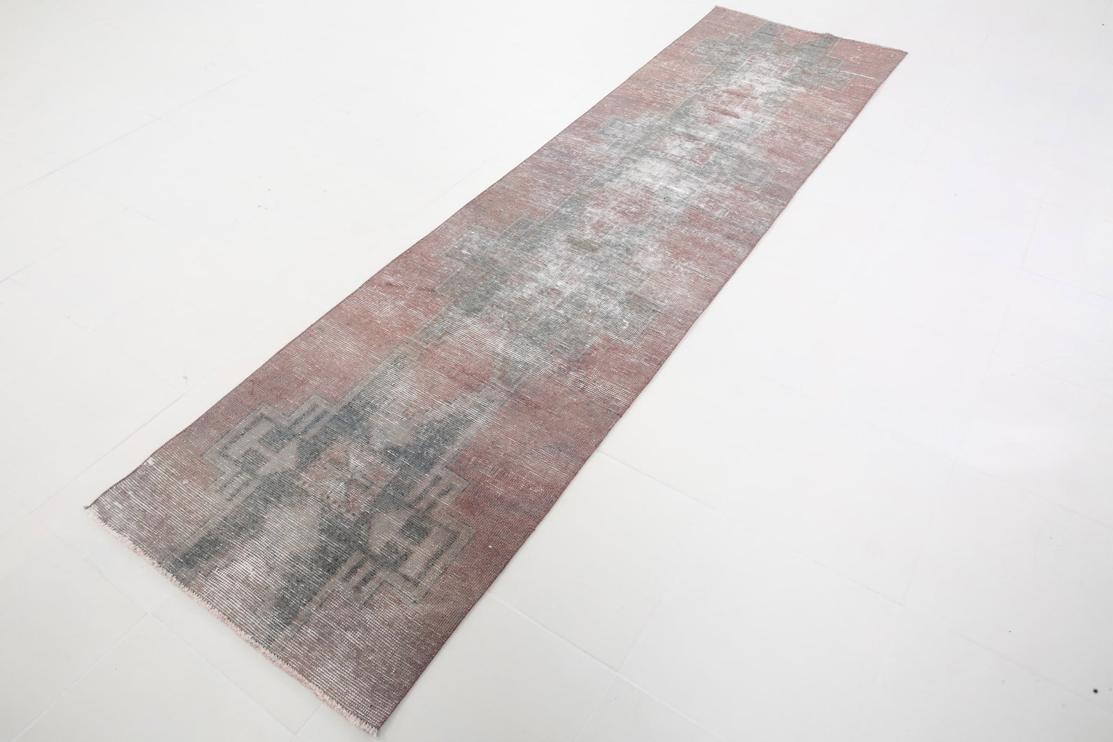 2'8'' x 10'5'' Turkish Vintage Runner Rug - 5210 - 4