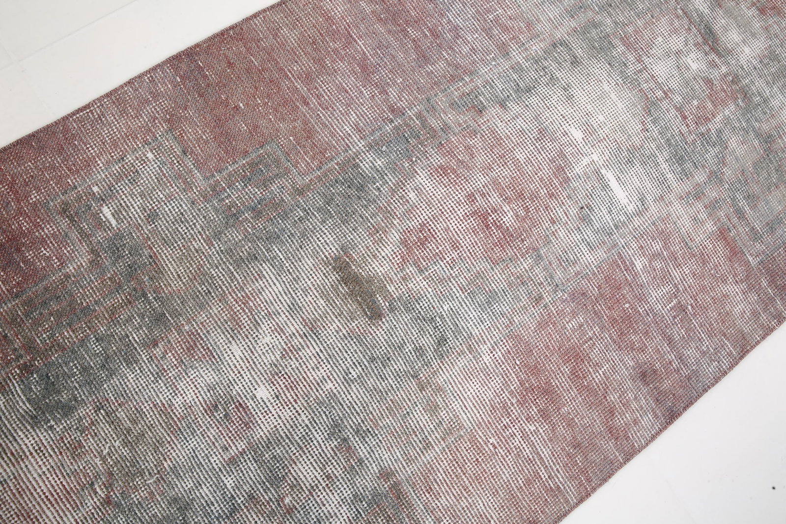 2'8'' x 10'5'' Turkish Vintage Runner Rug - 5210 - 8