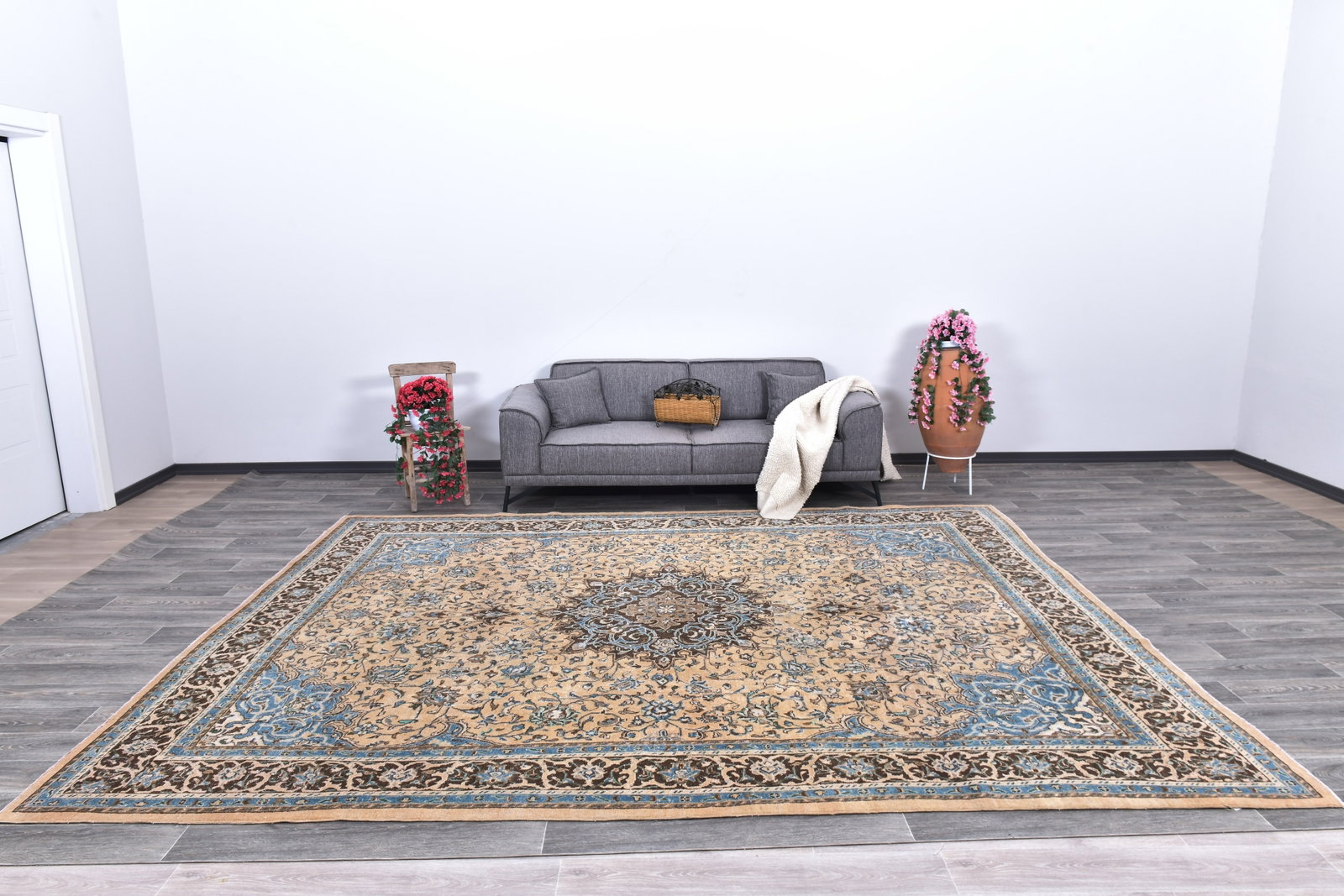 9'5'' x 12'6'' Unique Handmade Vintage Rug - 242406: Title: 9'5'' x 12'6'' Unique Handmade Vintage Rug - 242406 Description:9'5'' x 12'6'' Unique Handmade Vintage Rug - 242406 Origin:Turkiye Date/Period:1960-90 Materials:Wool,Cotton Dimension:9'5''x12'6