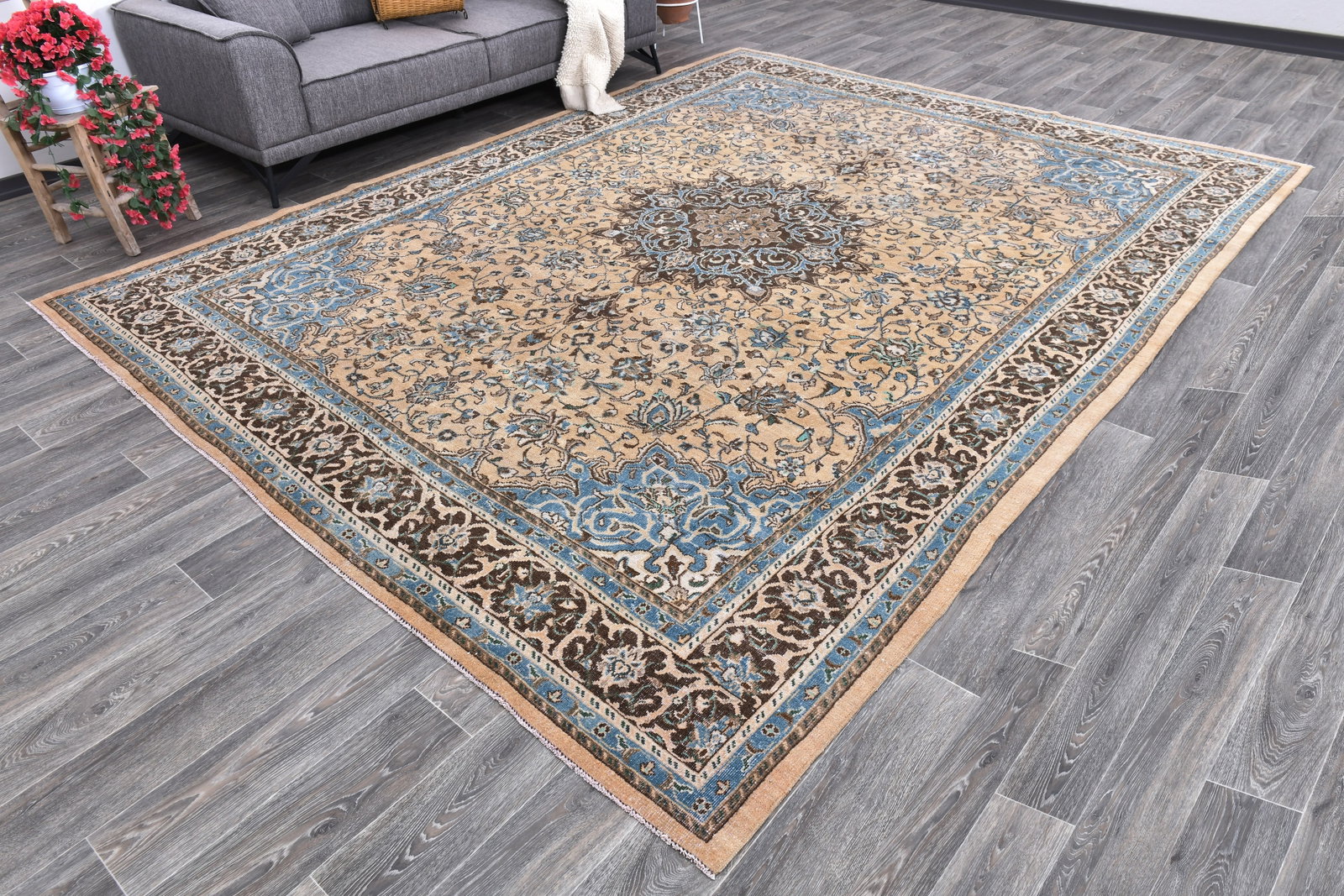 9'5'' x 12'6'' Unique Handmade Vintage Rug - 242406 - 2