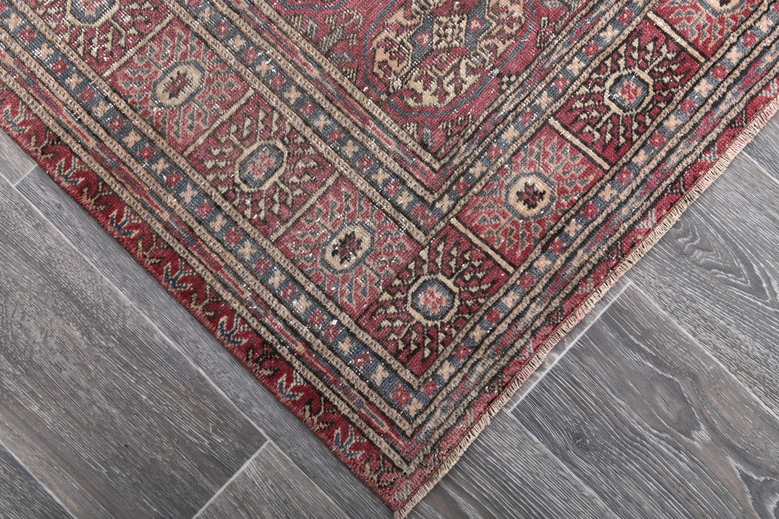 6'3'' x 9'5'' Turkish Vintage Runner Rug - 243826 - 7