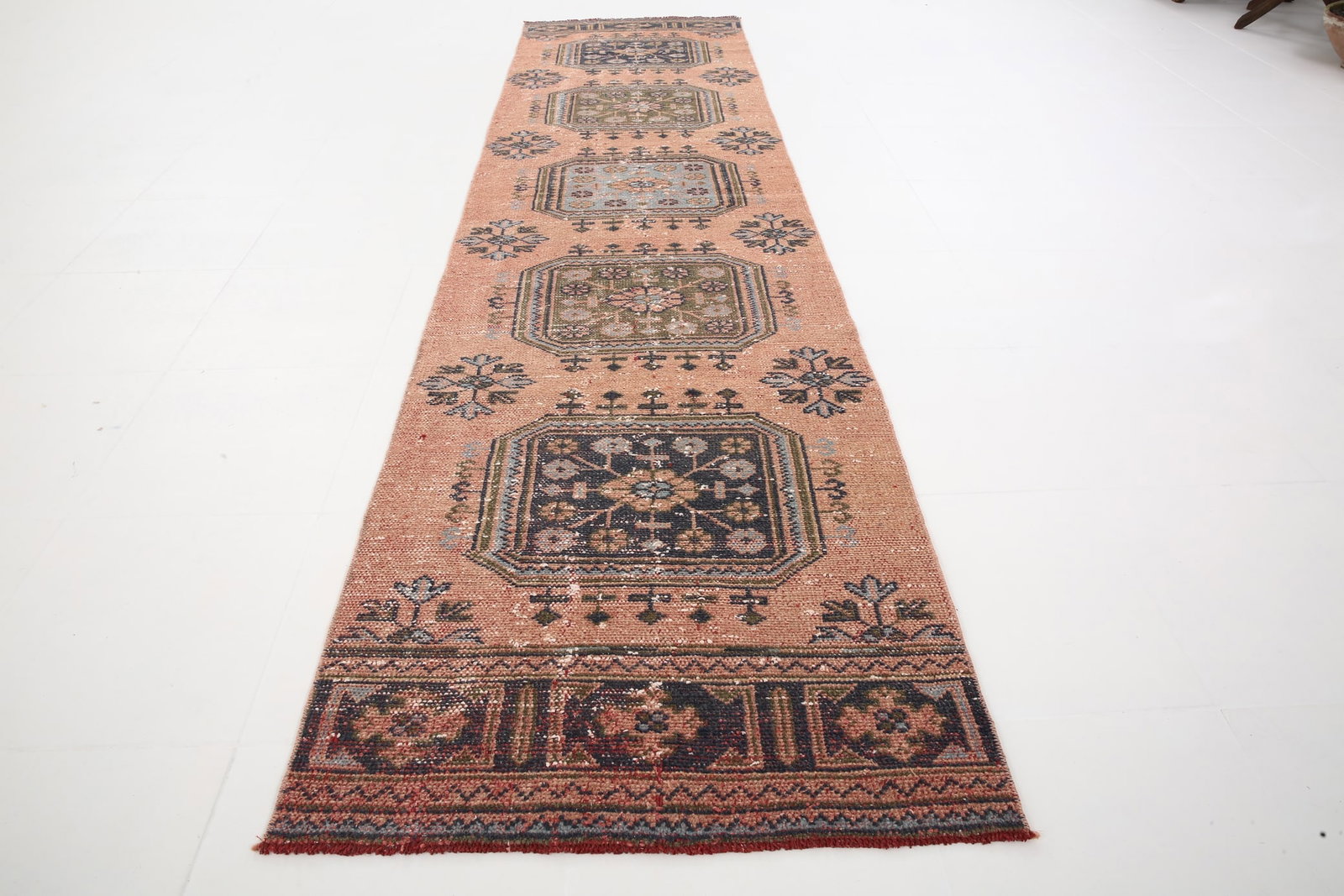 2'9'' x 11'0'' Turkish Vintage Runner Rug - 5476 - 3