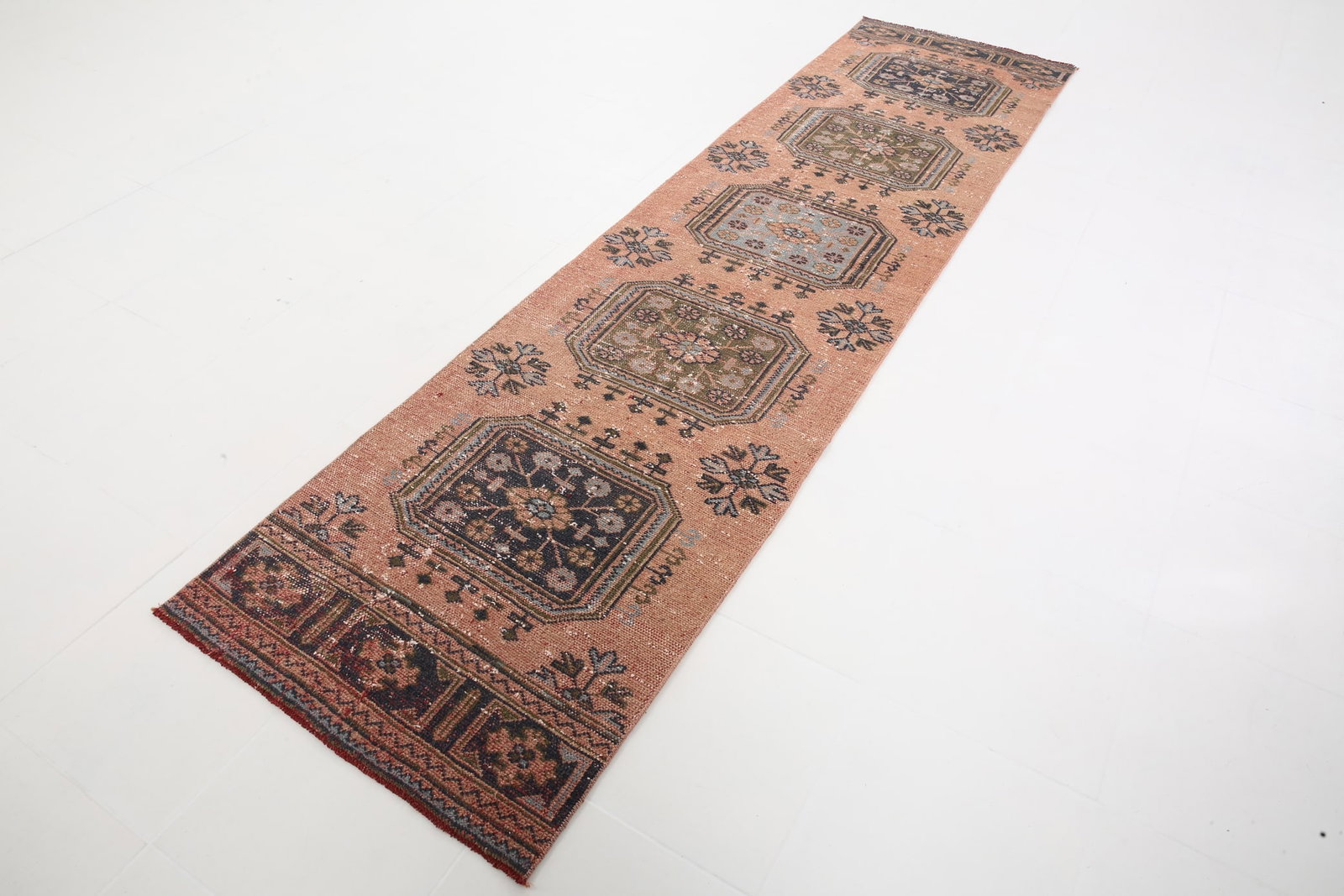 2'9'' x 11'0'' Turkish Vintage Runner Rug - 5476 - 4