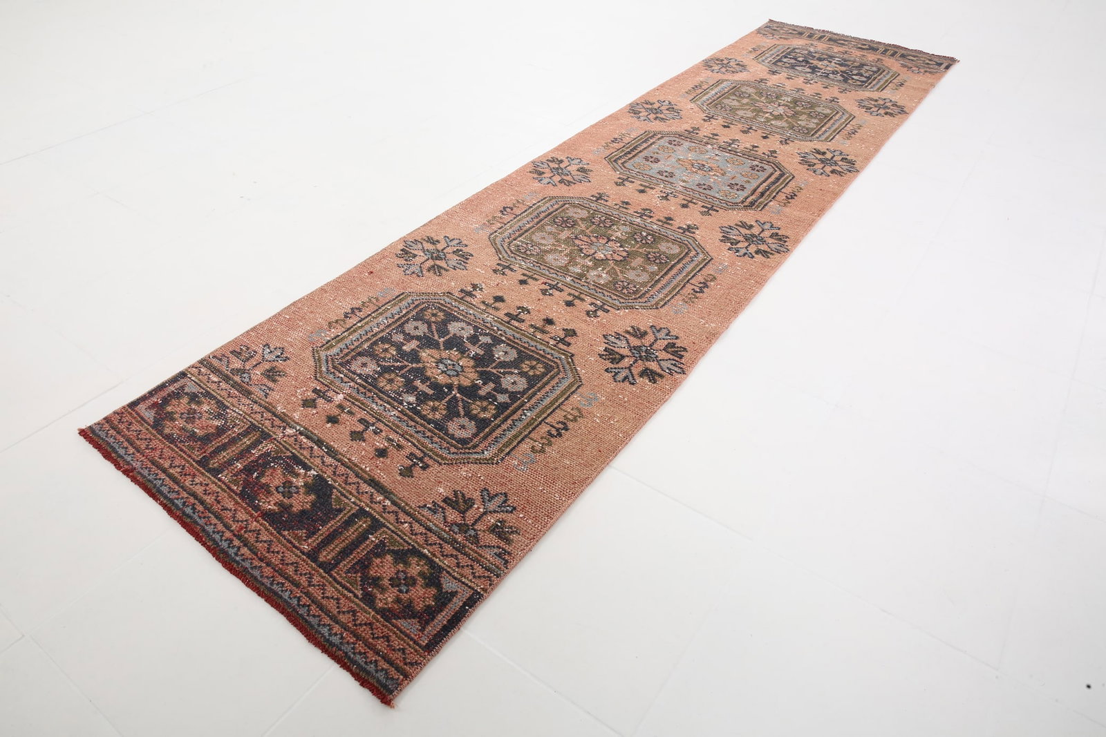 2'9'' x 11'0'' Turkish Vintage Runner Rug - 5476 - 5