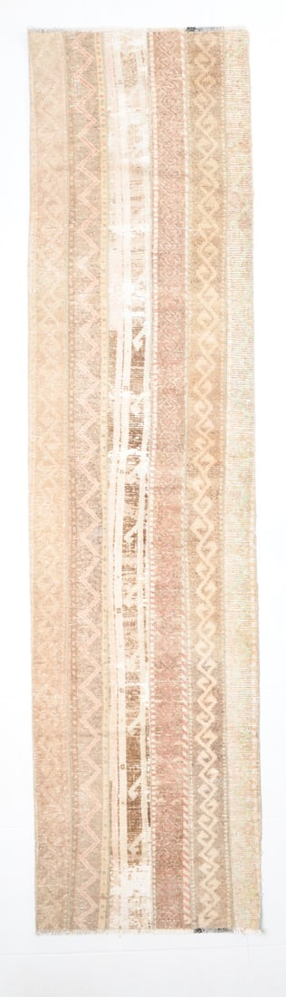 2'3'' x 9'3'' Turkish Vintage Runner Rug - 17380 (1 of 16)
