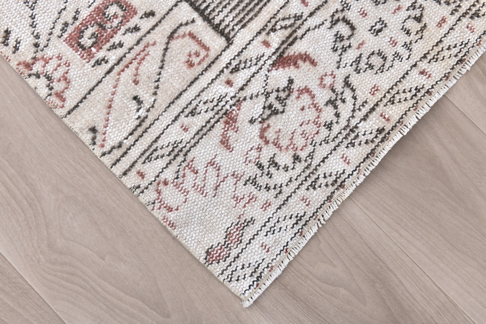 2'7'' x 9'7'' Turkish Vintage Runner Rug - 242376 - 7