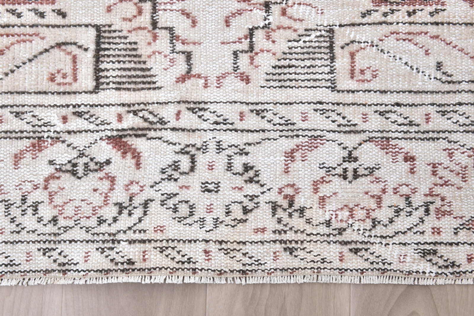 2'7'' x 9'7'' Turkish Vintage Runner Rug - 242376 - 9