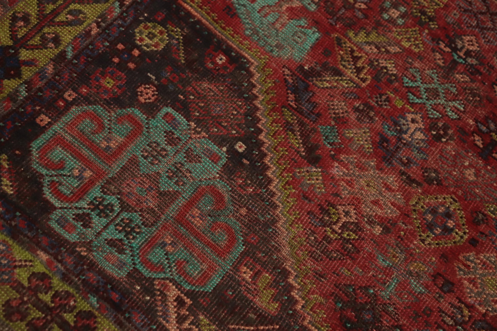 Antique Wool Qashqai Persian Area Rug 5x8 - 7