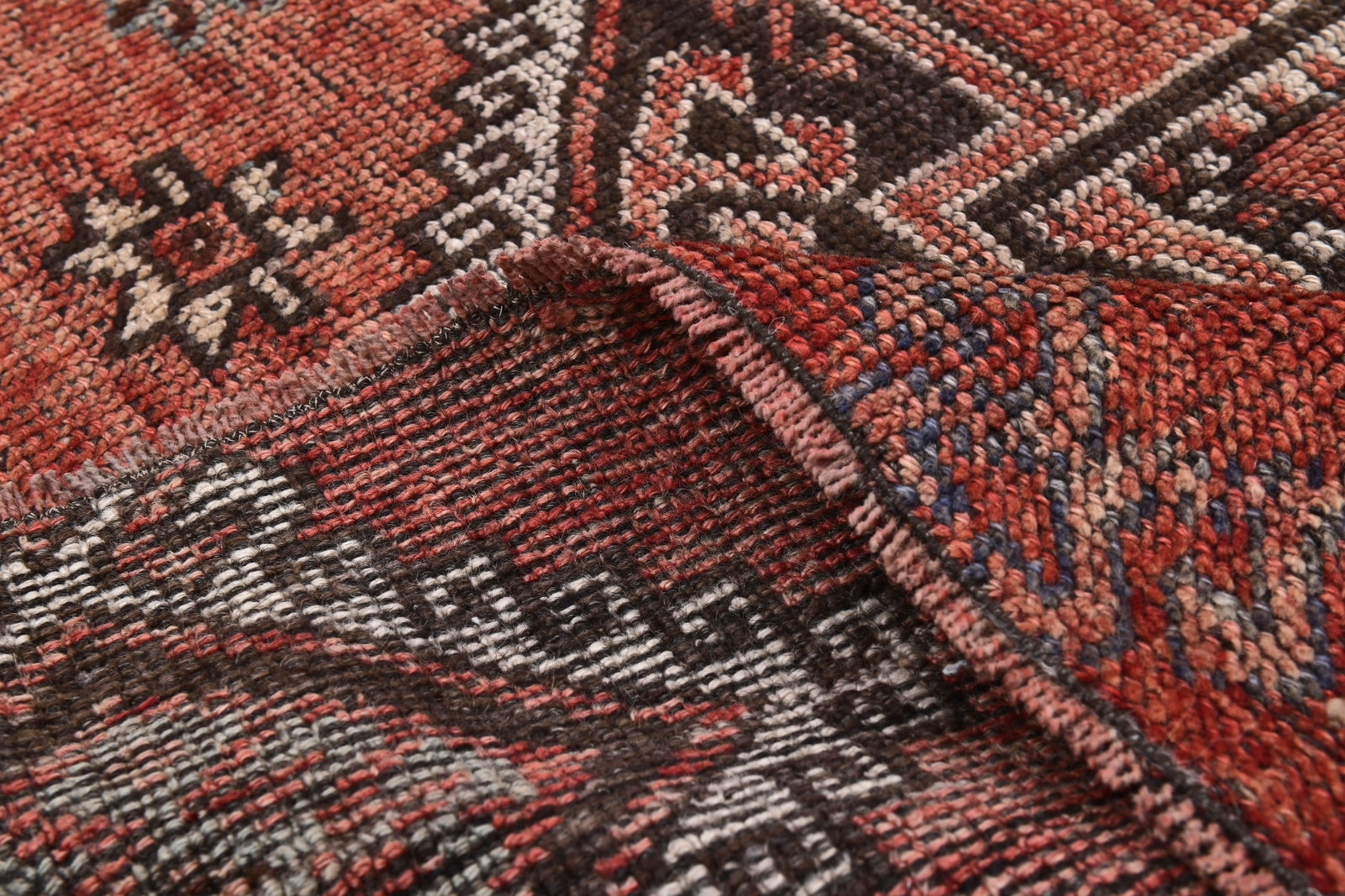 4'10'' x 7'8'' Handmade Vintage Wool Rug - 242351 - 13