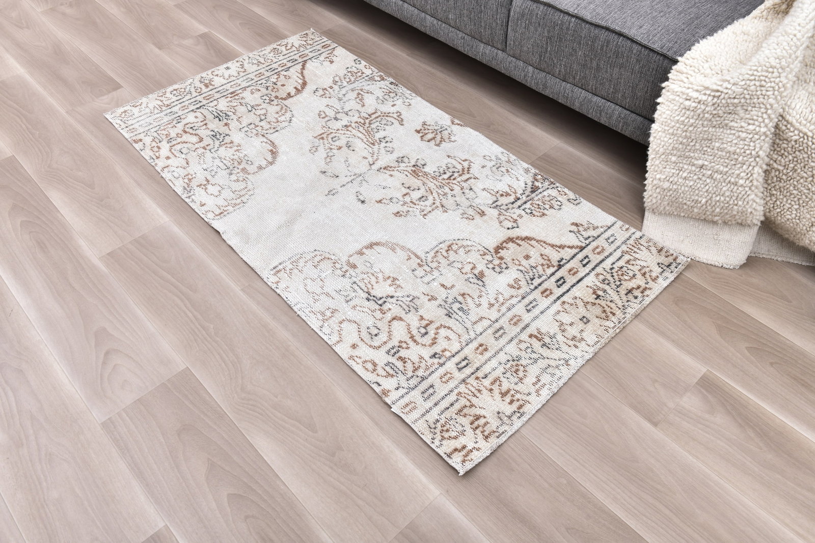 2'6'' x 5'1'' Turkish Vintage Runner Rug - 242375 - 2