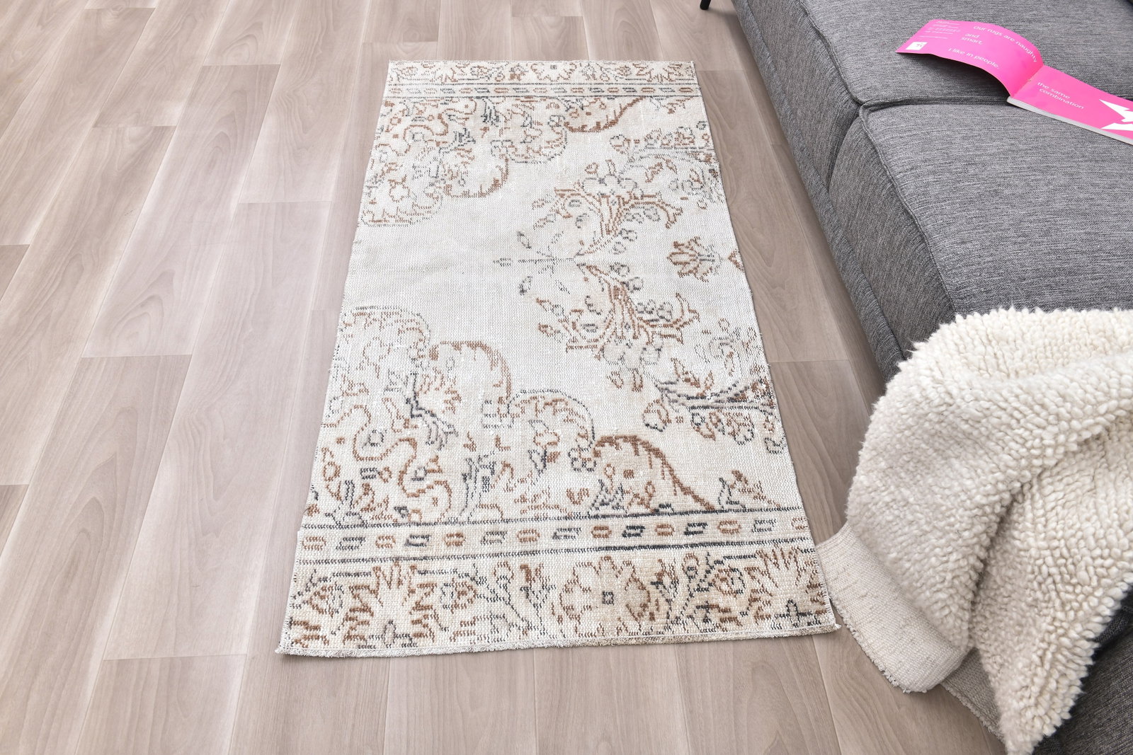 2'6'' x 5'1'' Turkish Vintage Runner Rug - 242375 - 3