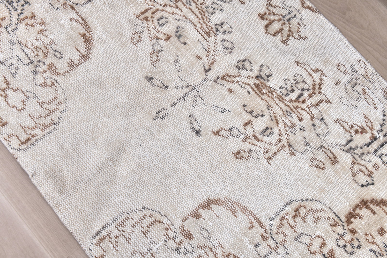 2'6'' x 5'1'' Turkish Vintage Runner Rug - 242375 - 4