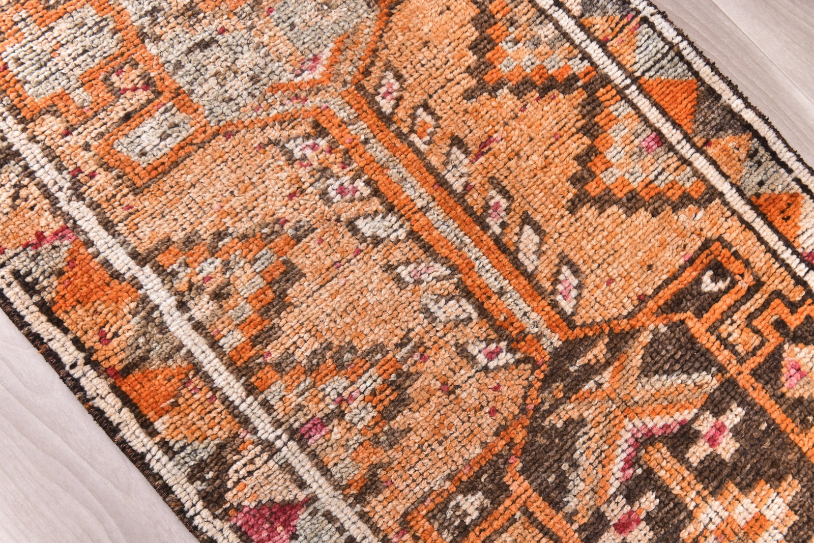 2'7'' x 12'11'' Vintage Wool Runner Rug - 240699 - 4