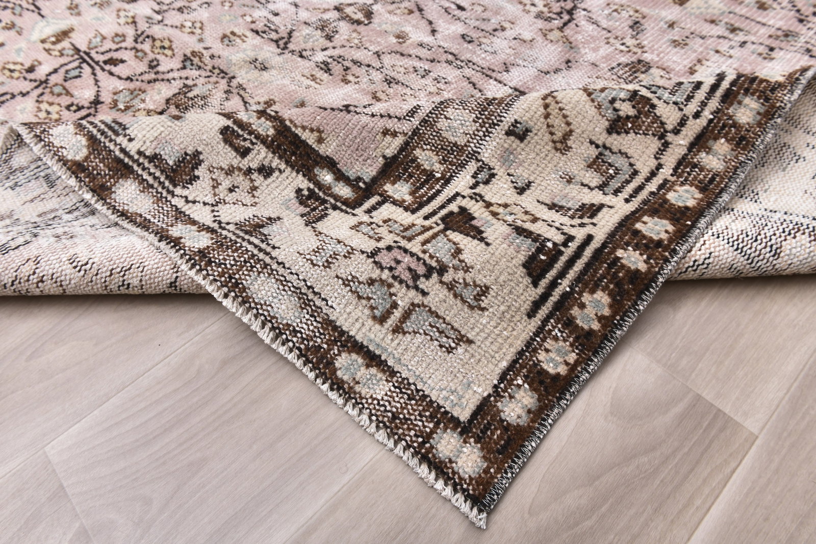 6'0'' x 9'5'' Turkish Vintage Runner Rug - 242488 - 12