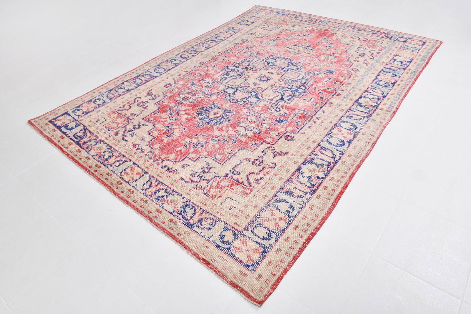 7'4'' x 10'4'' Handmade Vintage Wool Rug - 20768 - 19