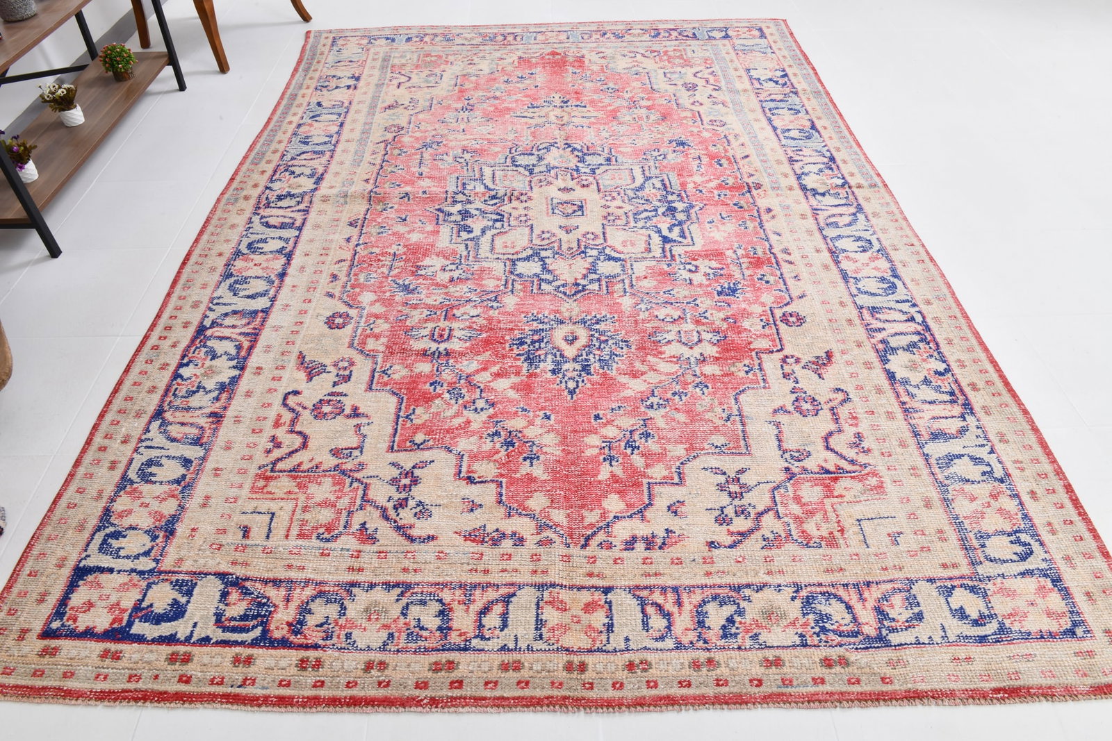 7'4'' x 10'4'' Handmade Vintage Wool Rug - 20768 - 5