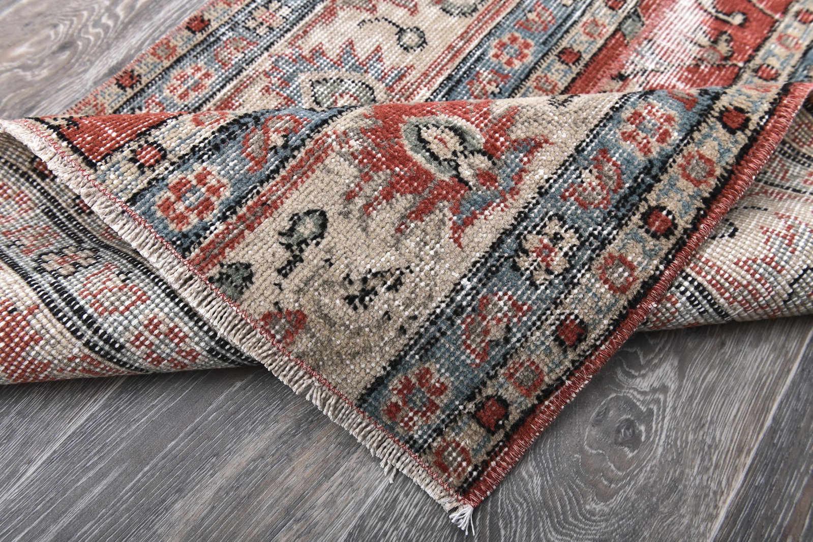 2'3'' x 8'5'' Handmade Vintage Wool Rug - 243958 - 12