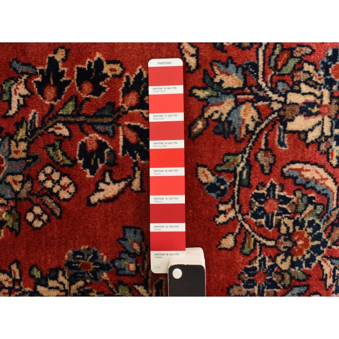 Red Vintage Persian Sarouk in Mint Condition Hand Knotted All Wool Rug - 8
