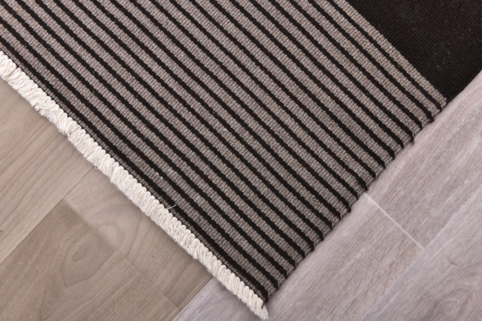 9'11'' x 12'3'' Handmade Vintage Wool Rug - 2218 - 7