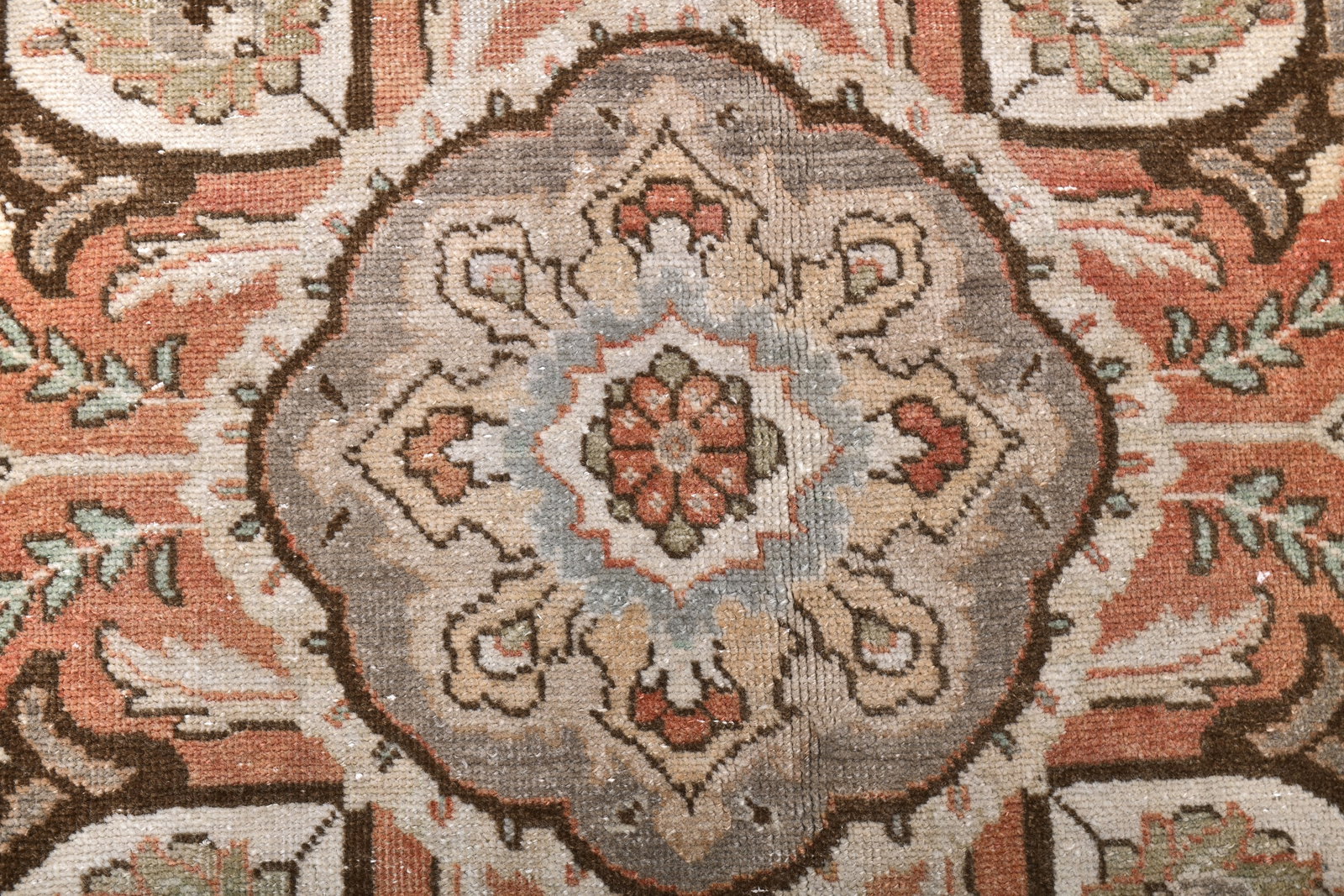 9'9'' x 12'11'' Handmade Vintage Wool Rug - 243667 - 6