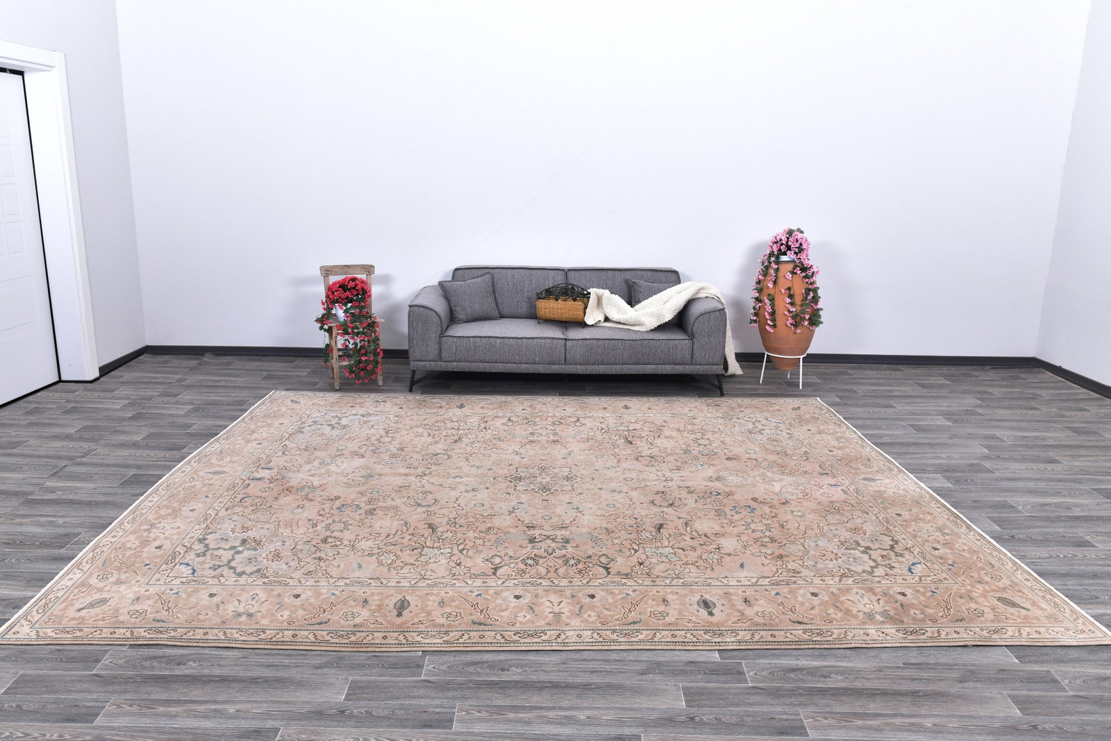 9'9'' x 12'10'' Unique Handmade Vintage Rug - 242397: Title: 9'9'' x 12'10'' Unique Handmade Vintage Rug - 242397 Description:9'9'' x 12'10'' Unique Handmade Vintage Rug - 242397 Origin:Turkiye Date/Period:1960-90 Materials:Wool,Cotton Dimension:9'9''x12