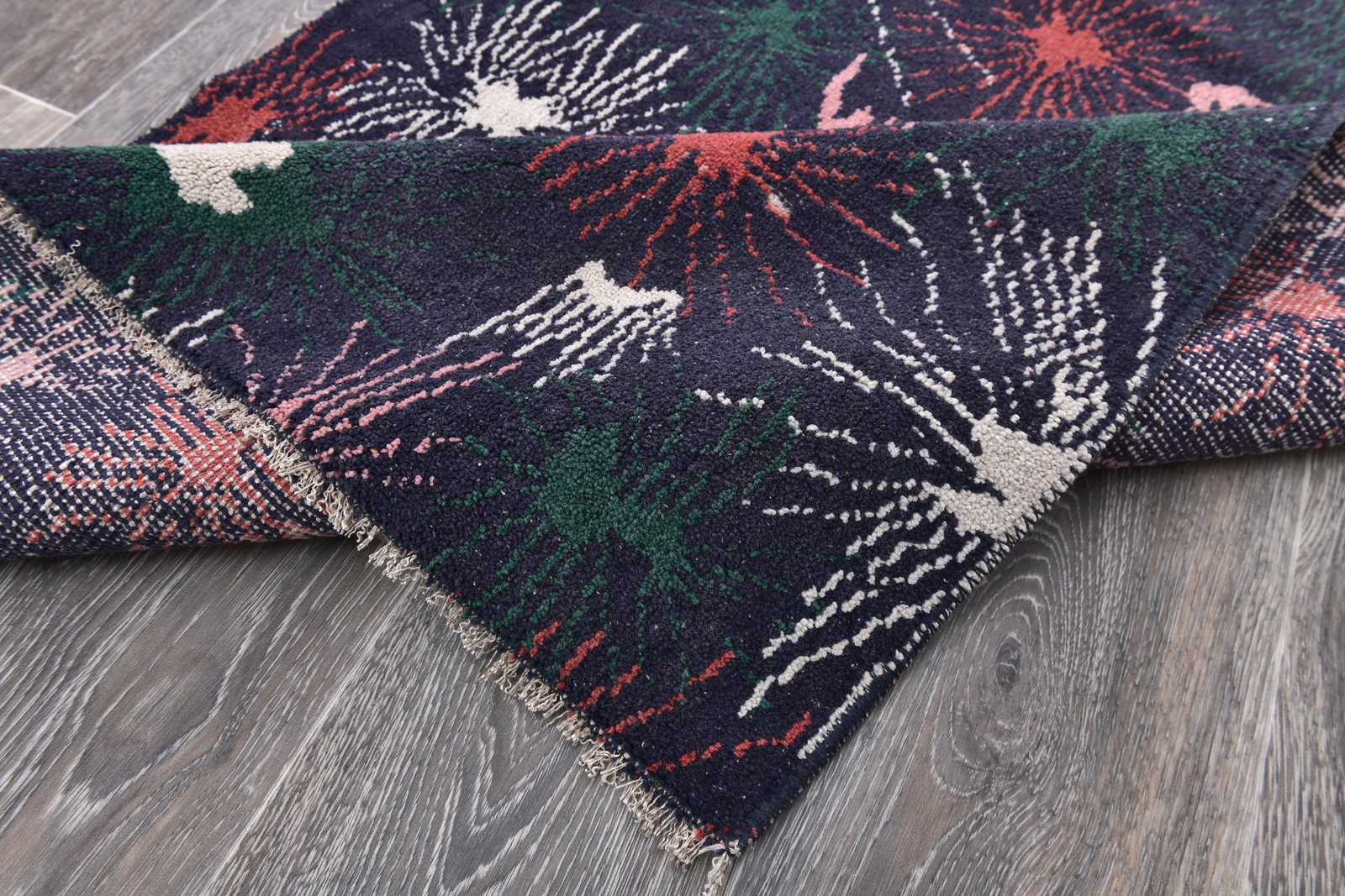 2'7'' x 7'0'' Handmade Vintage Wool Rug - 244060 - 12