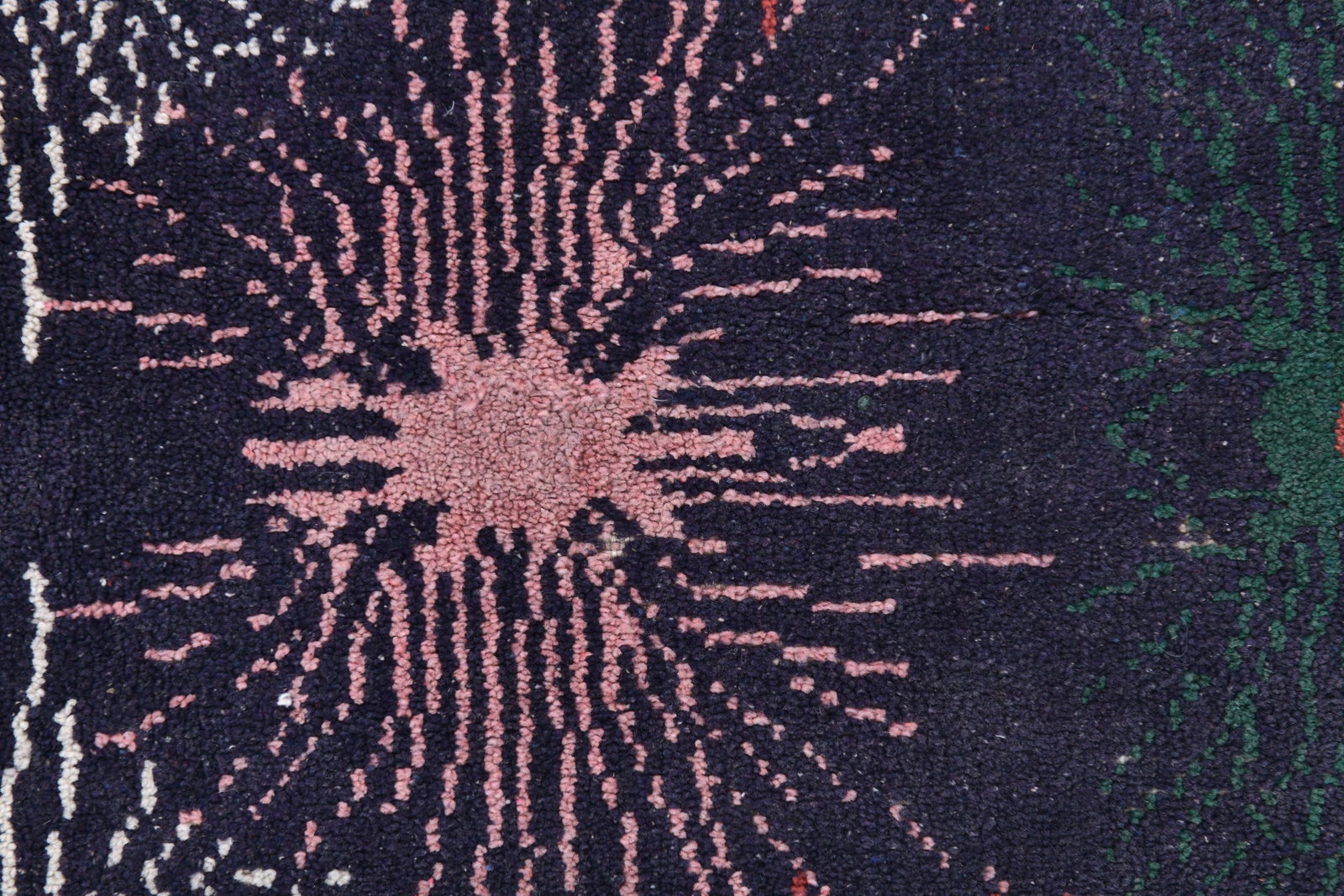 2'7'' x 7'0'' Handmade Vintage Wool Rug - 244060 - 6