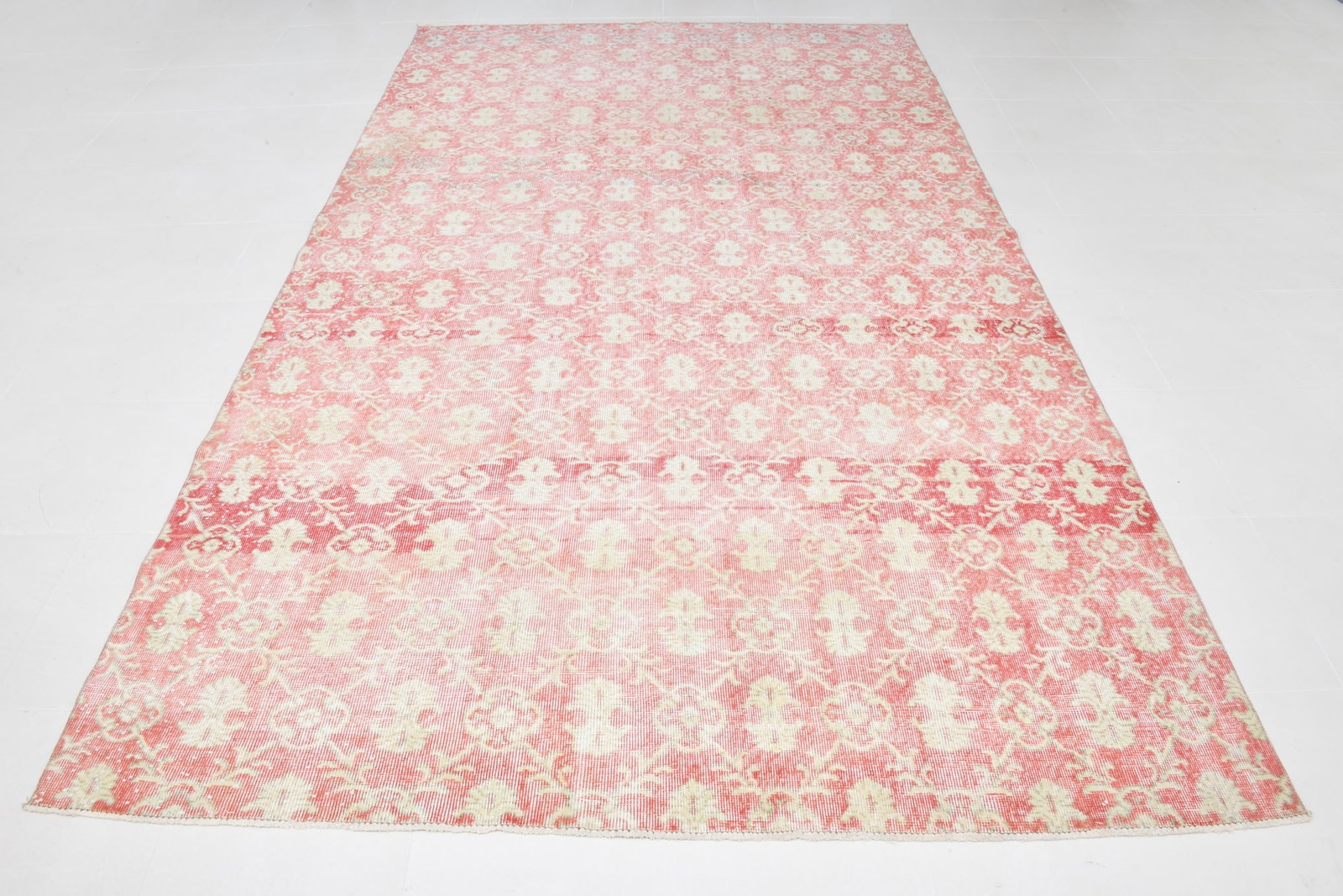 6'9'' x 11'0'' Turkish Vintage Runner Rug - 20294 - 18