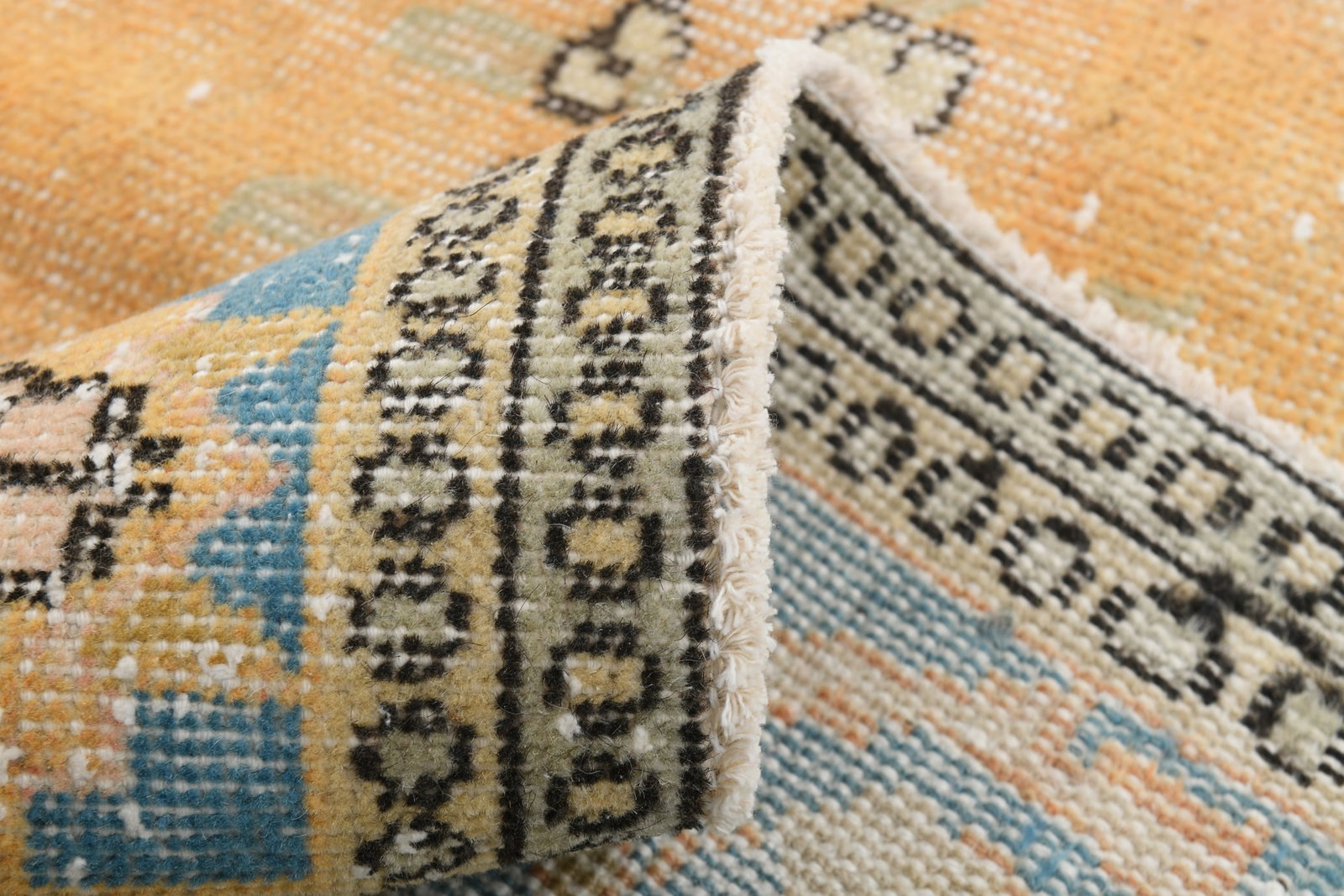 6'1'' x 9'5'' Handmade Vintage Wool Rug - 6881 - 14