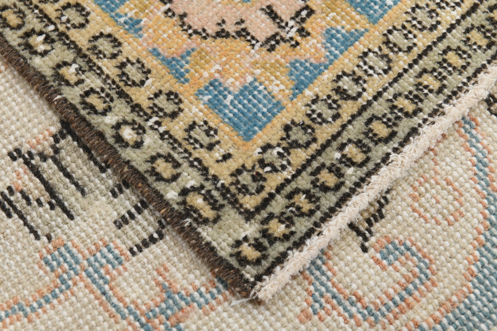 6'1'' x 9'5'' Handmade Vintage Wool Rug - 6881 - 15