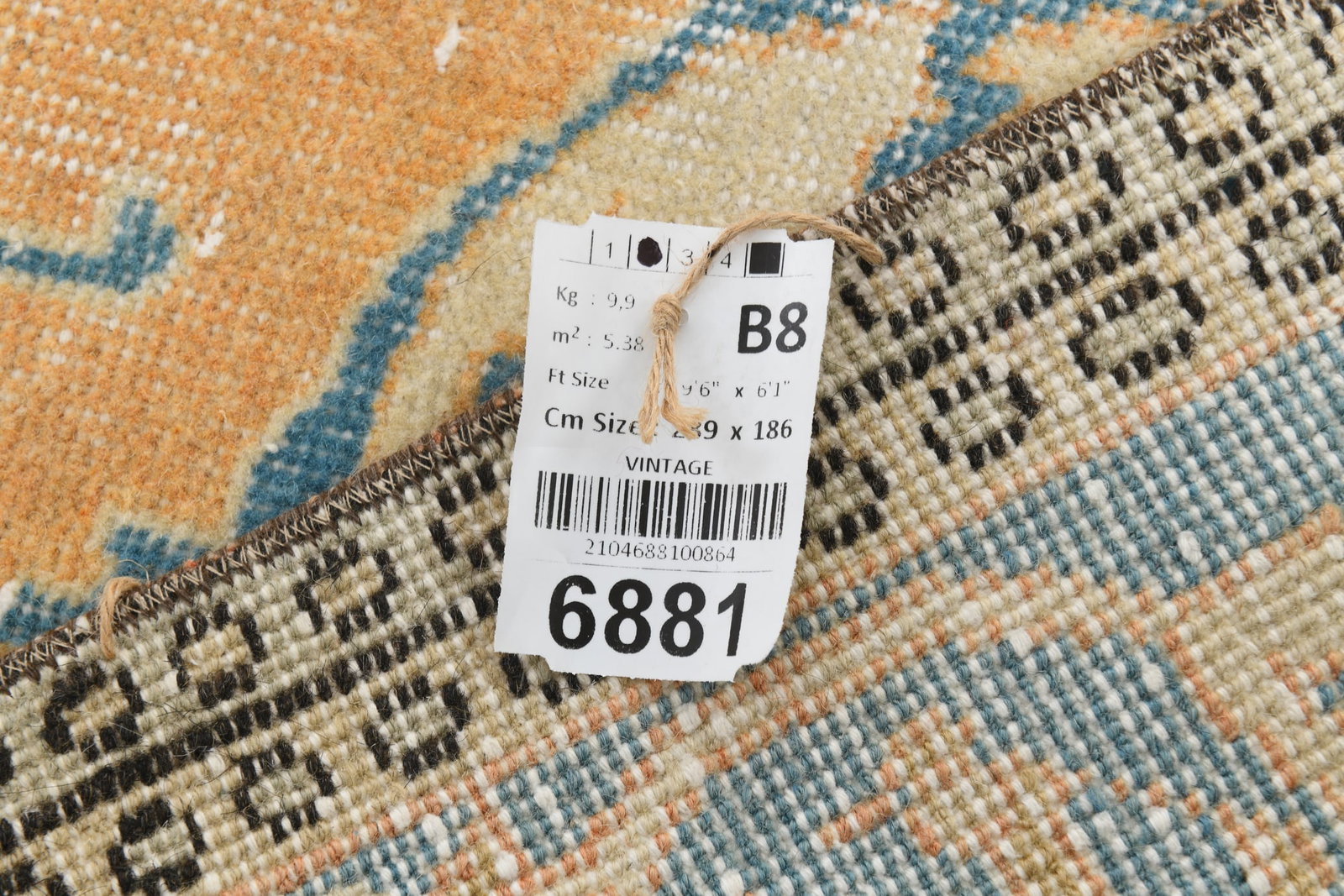 6'1'' x 9'5'' Handmade Vintage Wool Rug - 6881 - 19