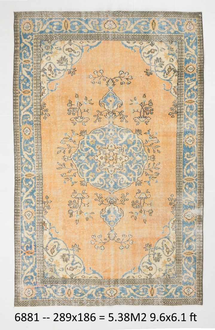 6'1'' x 9'5'' Handmade Vintage Wool Rug - 6881 (1 of 19)