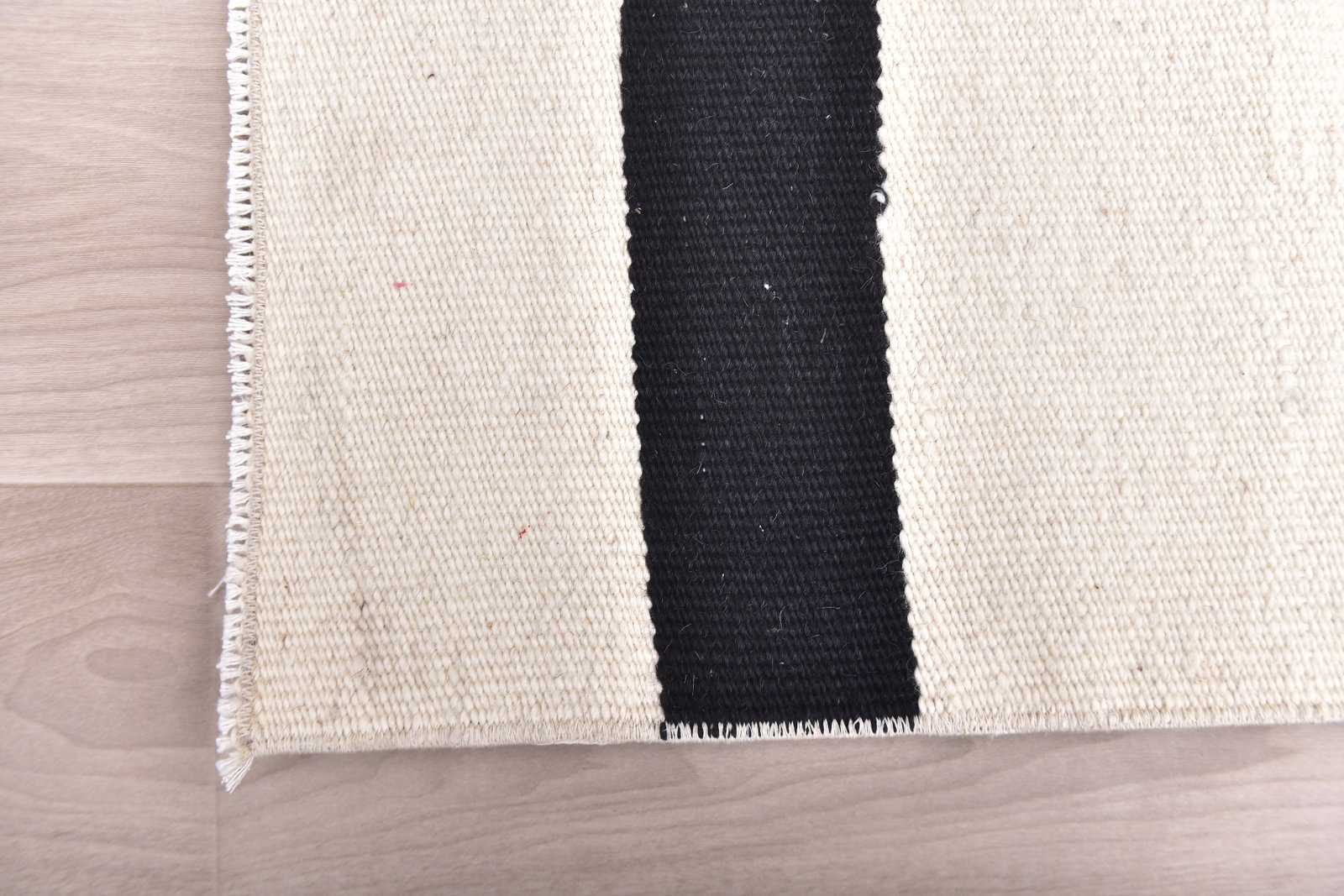 2'1'' x 6'7'' Handmade Vintage Wool Rug - 240089 - 8