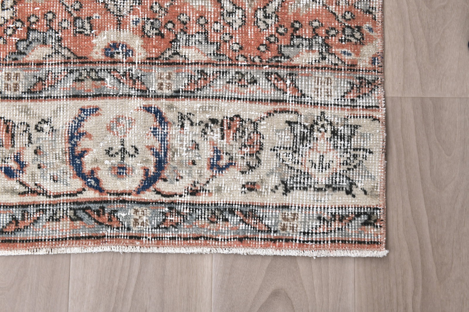 2'7'' x 9'3'' Handmade Vintage Wool Rug - 242348 - 10