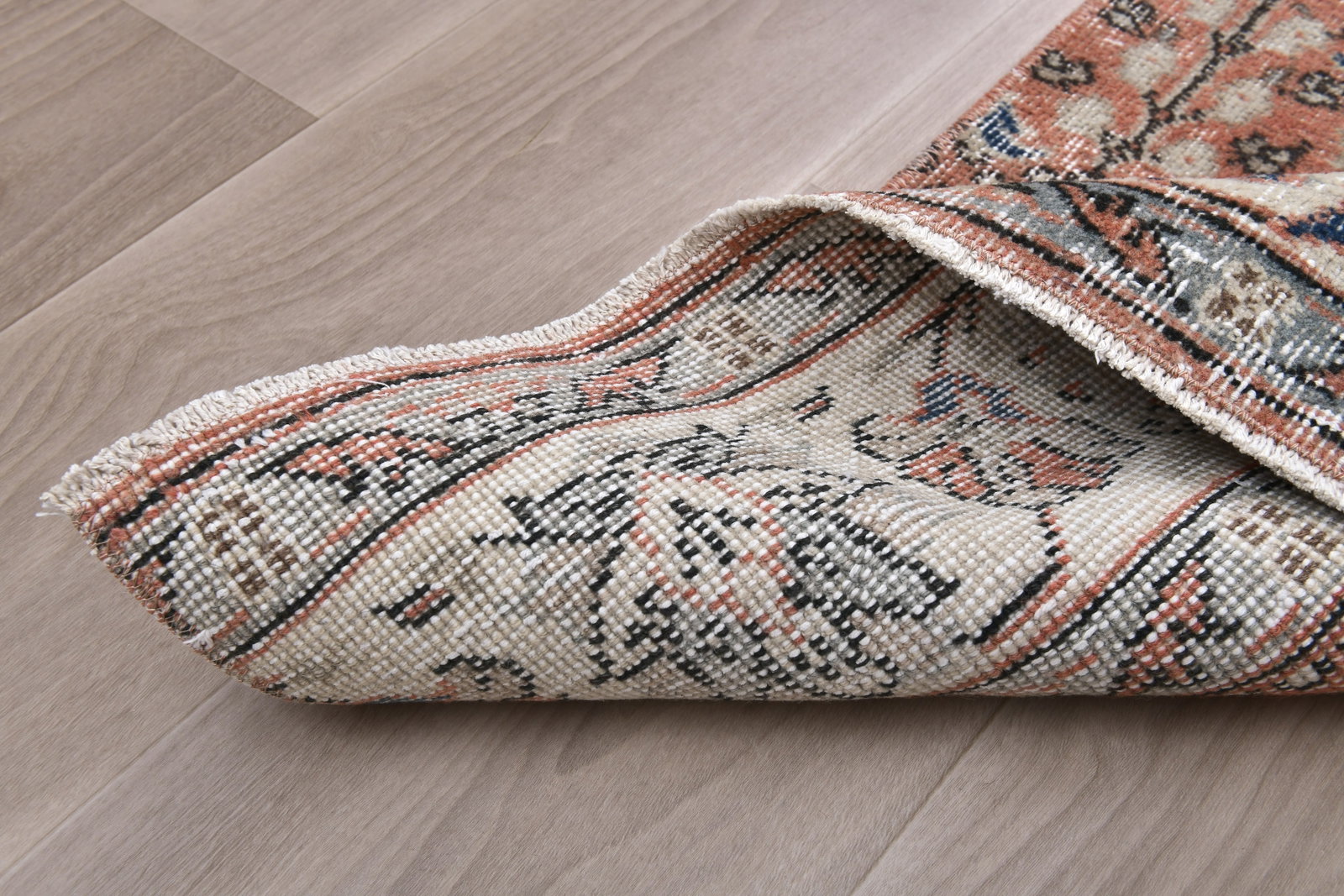 2'7'' x 9'3'' Handmade Vintage Wool Rug - 242348 - 13