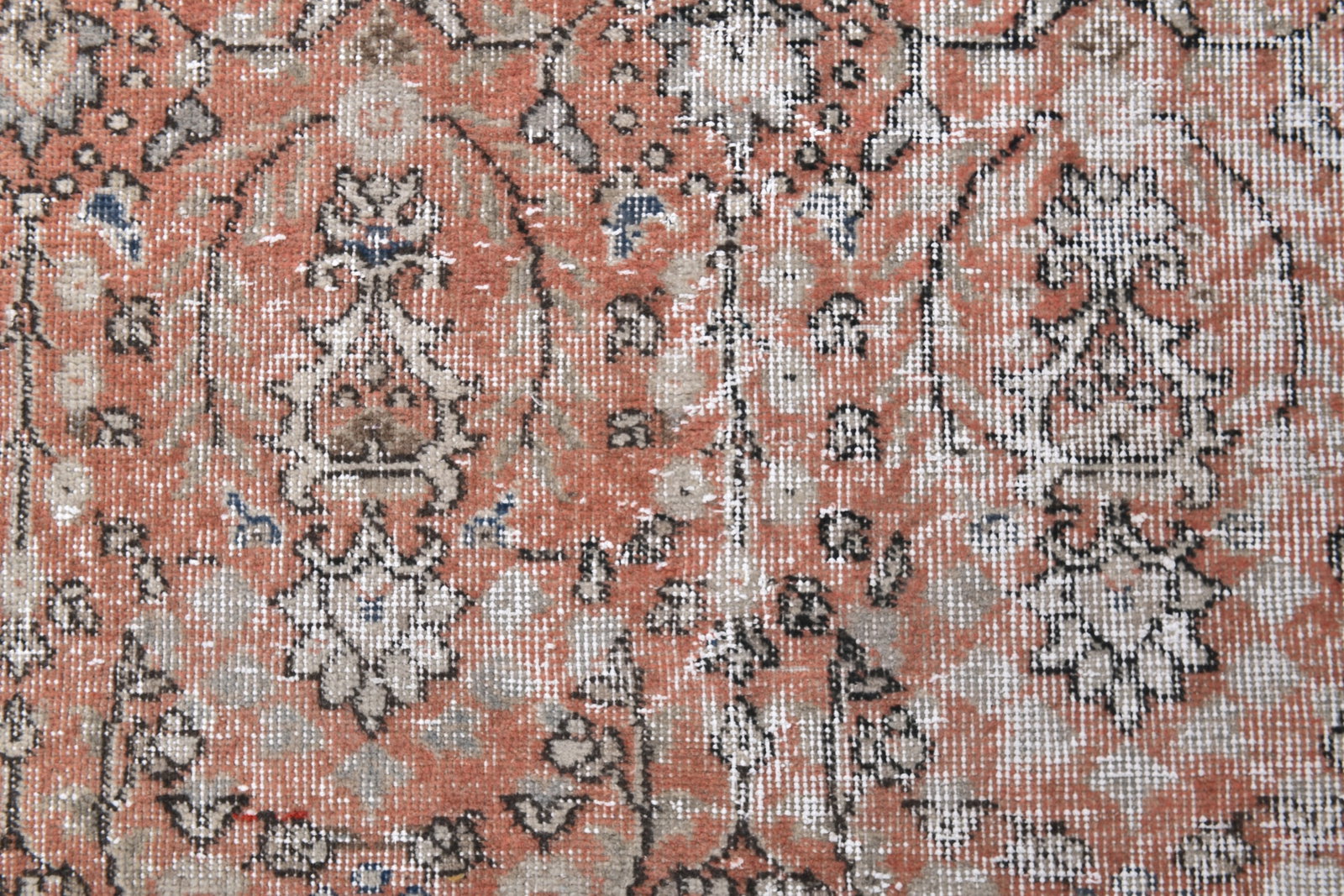 2'7'' x 9'3'' Handmade Vintage Wool Rug - 242348 - 5