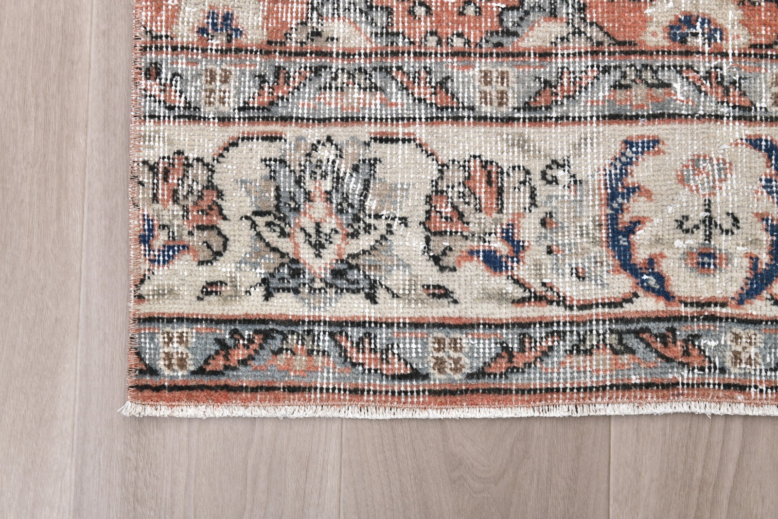 2'7'' x 9'3'' Handmade Vintage Wool Rug - 242348 - 8
