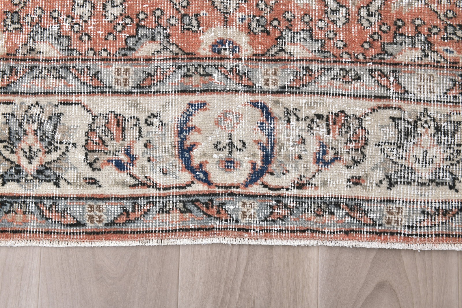 2'7'' x 9'3'' Handmade Vintage Wool Rug - 242348 - 9