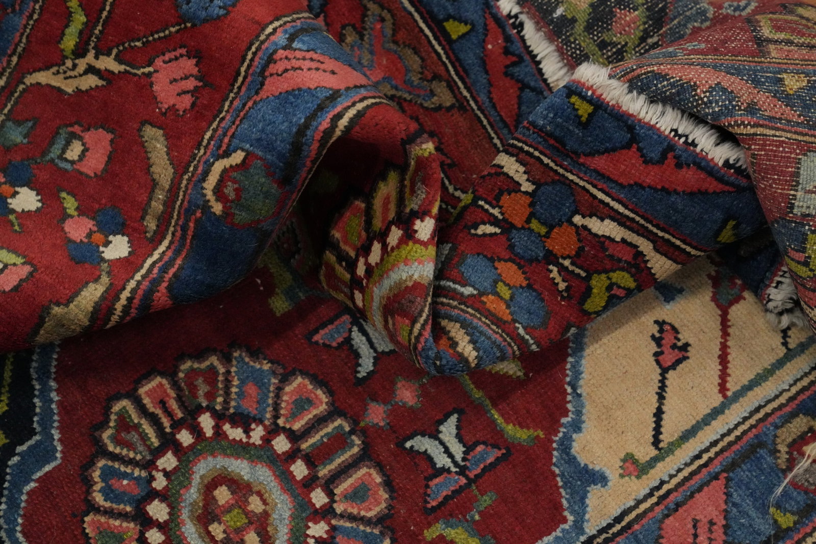 Vegetable Dye Antique Bakhtiari Persian Rug 5x7 - 17